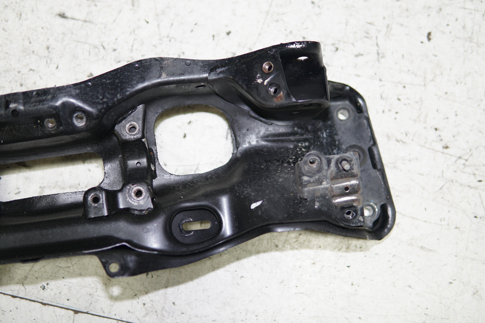 JDM Subaru Legacy Front Engine Subframe Crossmember Cradle Sub Frame 2005-2009