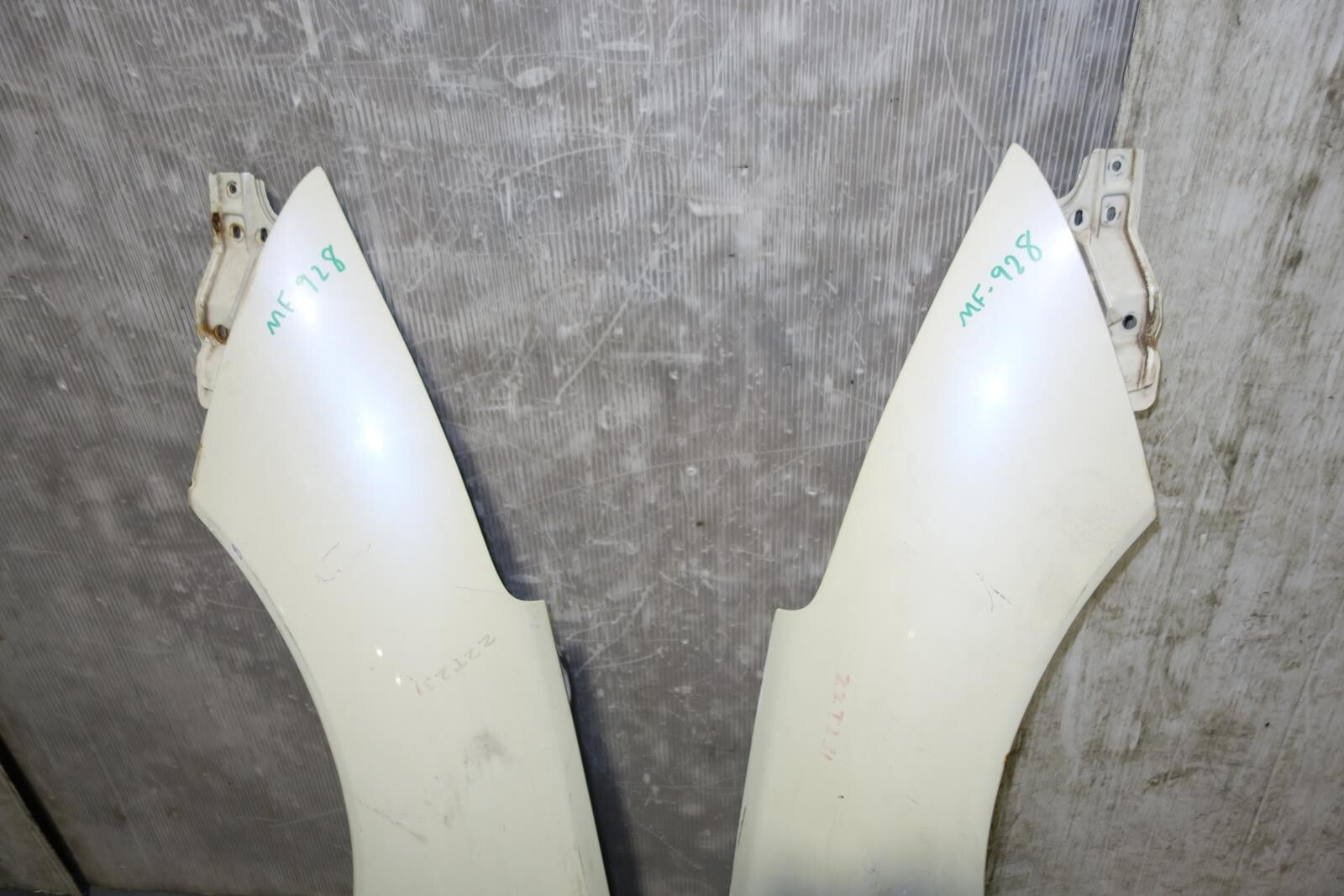JDM Toyota CELICA GT GTS FENDER LEFT & RIGHT PAIR ZZT231 ZZT230 OEM 2000-2005
