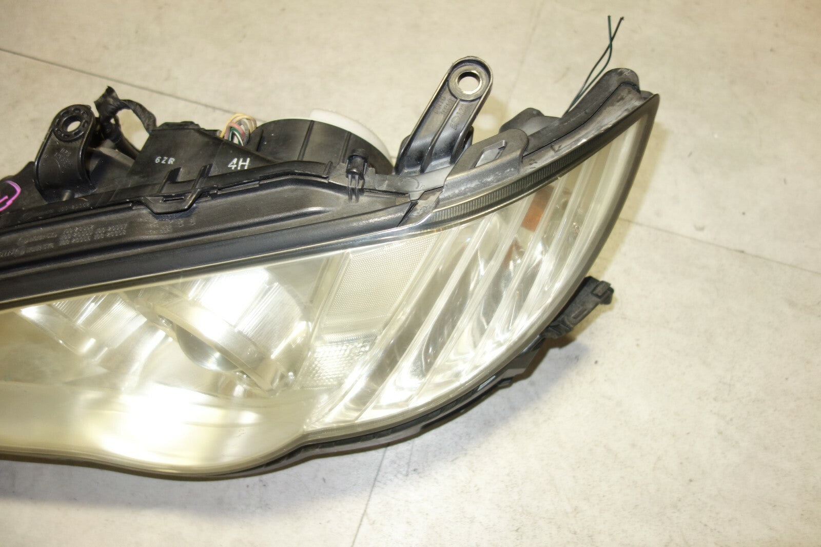 JDM Subaru Legacy Headlights Headlamps 2008 2009 HID OEM Left & Right BP9 BP5
