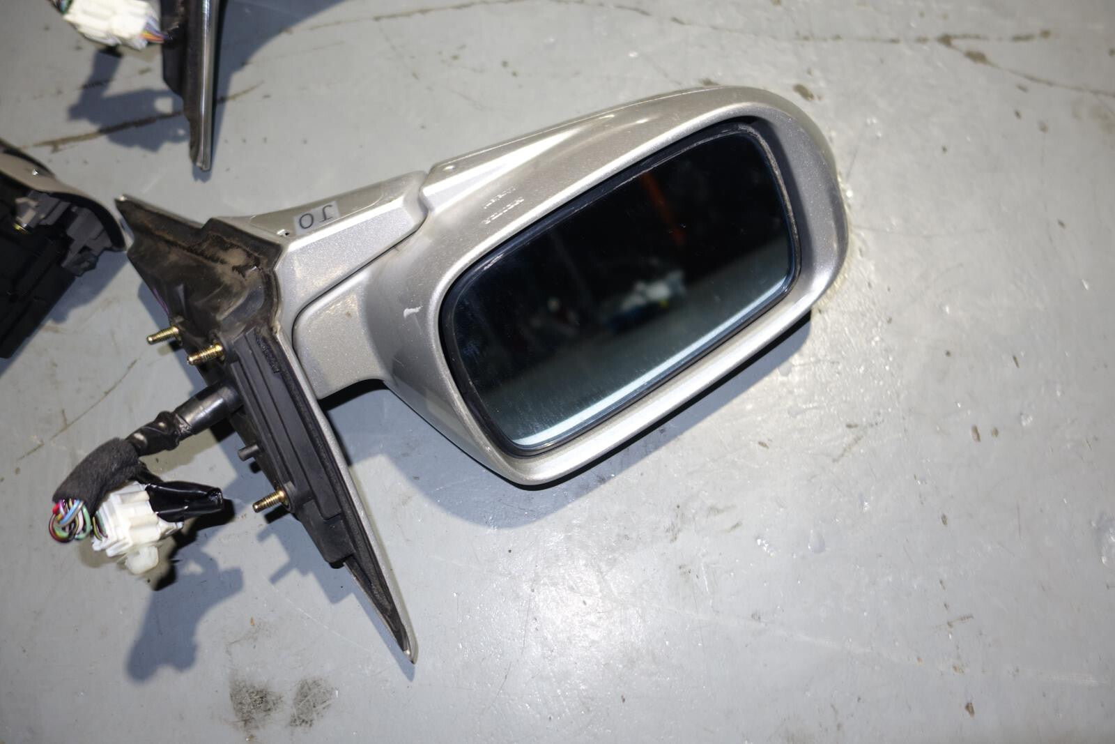 JDM Acura RL OEM Power Folding Side Mirrors Signals KB1 2005-2008 MF-2027
