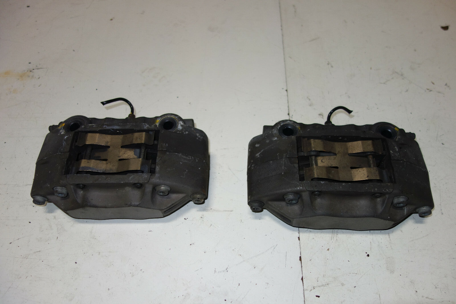 Acura RL OEM Big Front 4 Pot / Piston Advics Brake Calipers OEM 2005-2012 JDM
