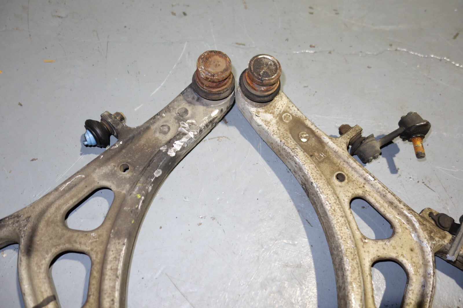 Subaru Legacy / Outback Spec B Aluminum Front Lower Control Arms 2005-2009