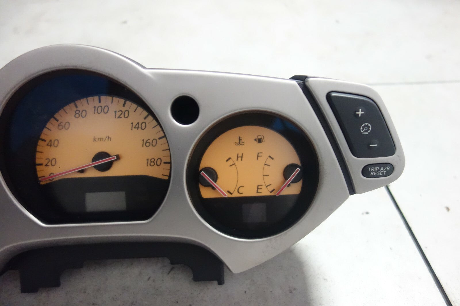 JDM 2003-2007 NISSAN MURANO 3.5L AUTOMATIC GAUGE CLUSTER SPEEDOMETER KM/H