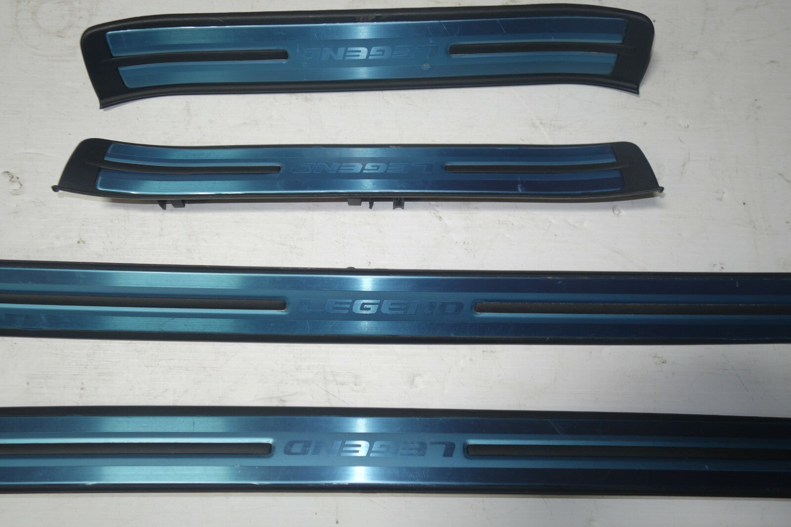 JDM 2005-2008 GENUINE ACURA RL OEM DOOR SILLS TRIM SCUFF PLATES SIDE STEPS