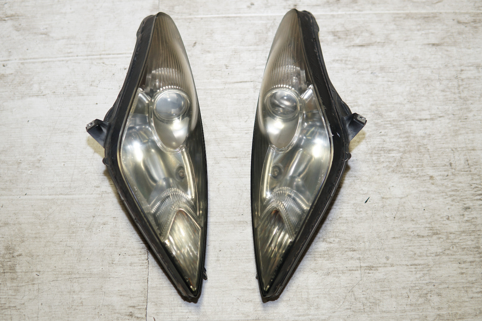 JDM Toyota Celica Headlights Head Lamps Pair Left & Right 2000-2005 GT GT-S GTS