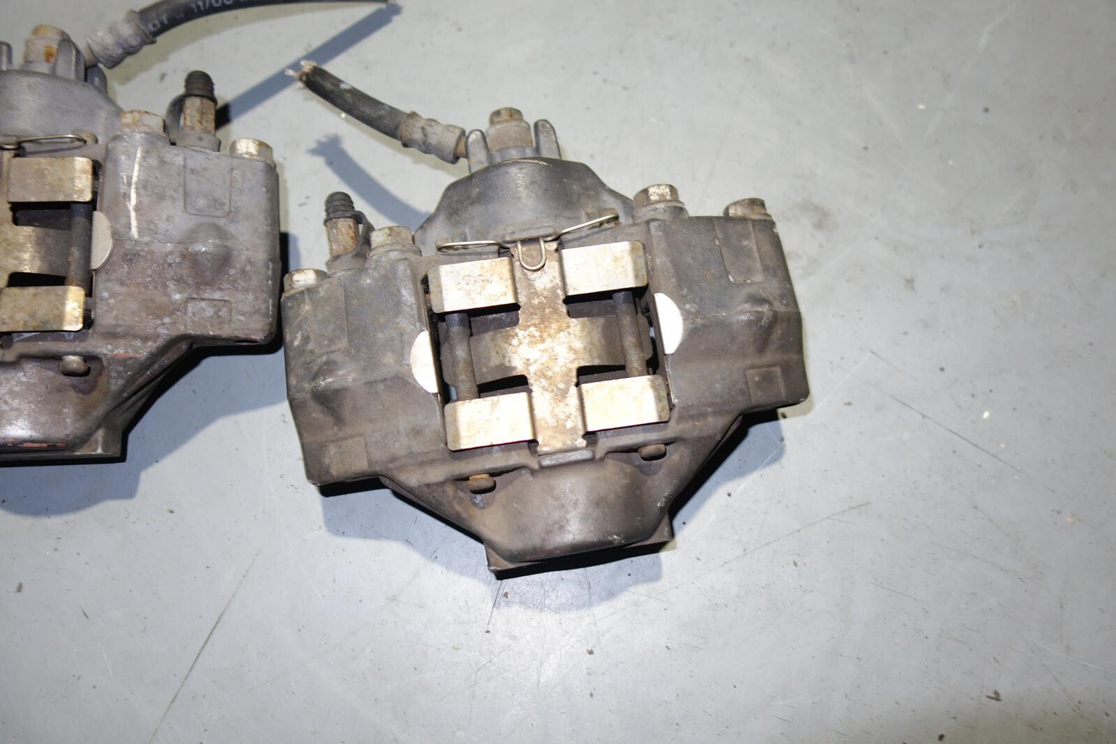 JDM Subaru Rear 2 Pots Piston Brake Calipers 2 Pot Impreza WRX Forester Legacy