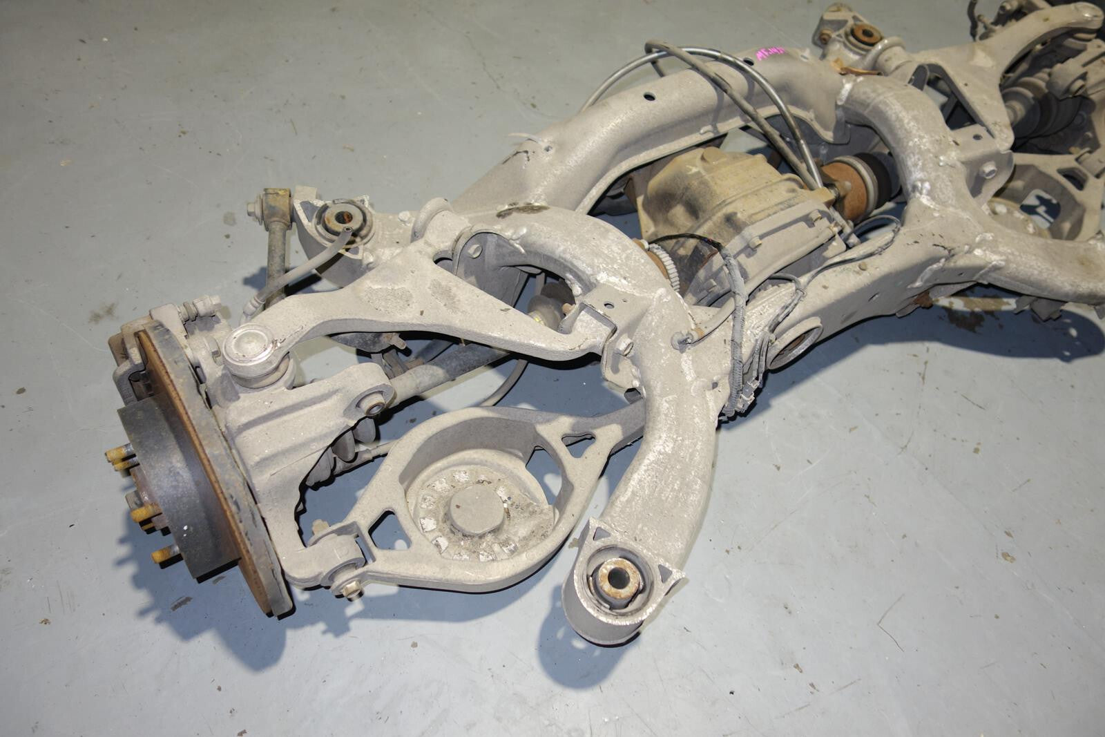 JDM Infiniti G35 Coupe Nissan 350z Cross Member Subframe Cradles Hubs Diff 03-09