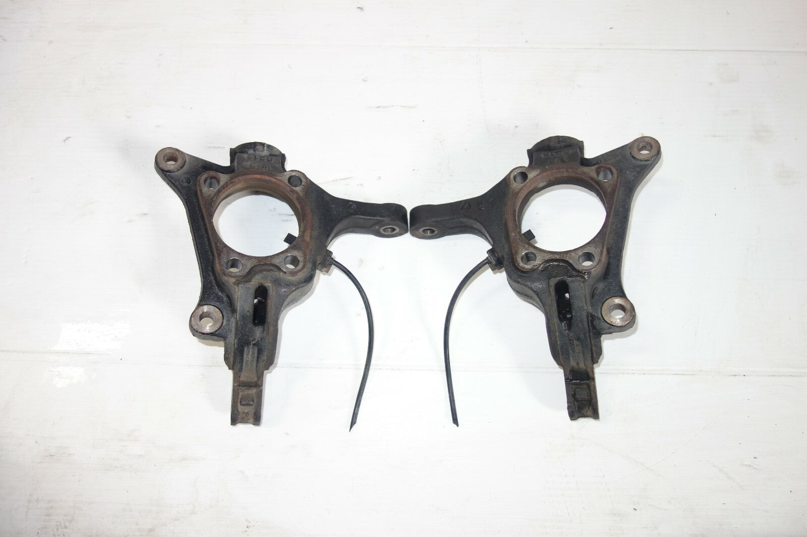 Subaru Impreza & Subaru WRX Knuckle Spindle Front OEM 2008-2014 Left & Right