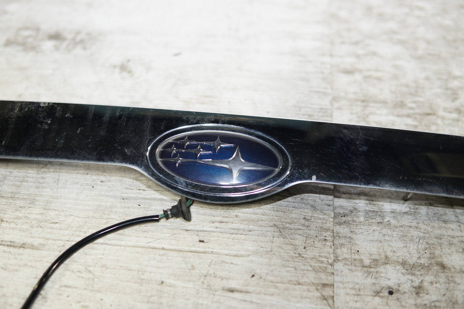 JDM Subaru Impreza WRX OEM Rear Center Garnish Middle Spoiler 2008-2014