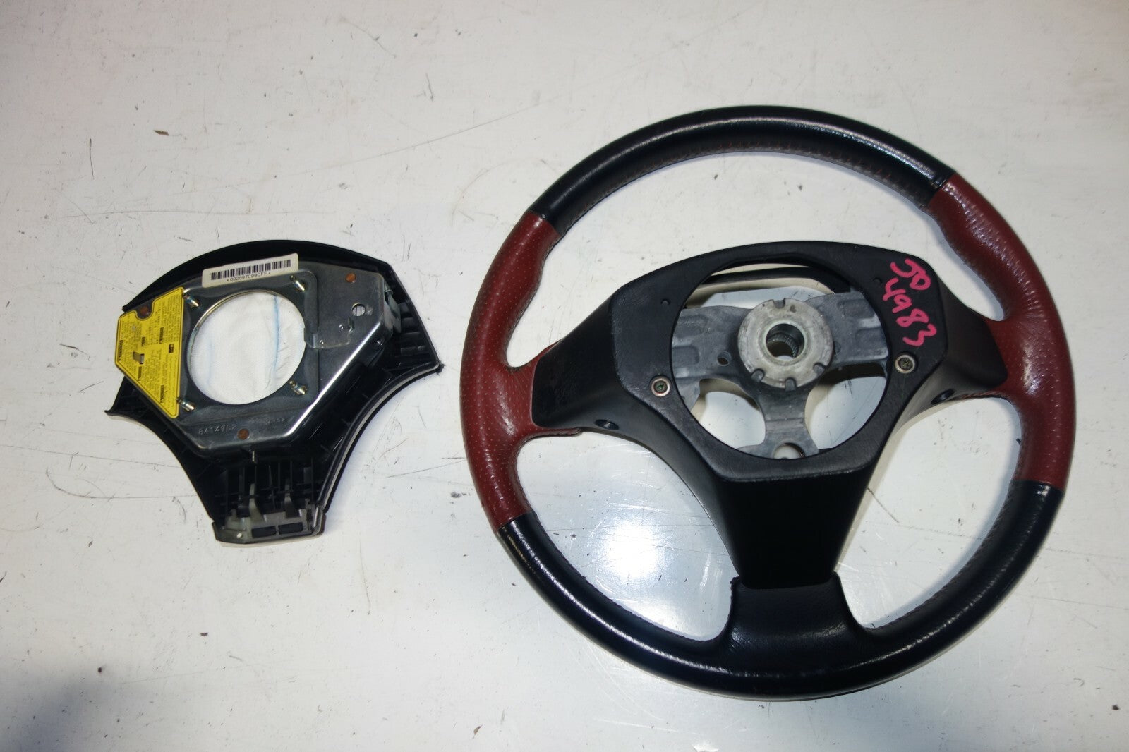 JDM Lexus IS300 / Altezza Steering Wheel Hub SXE10 2001-2005