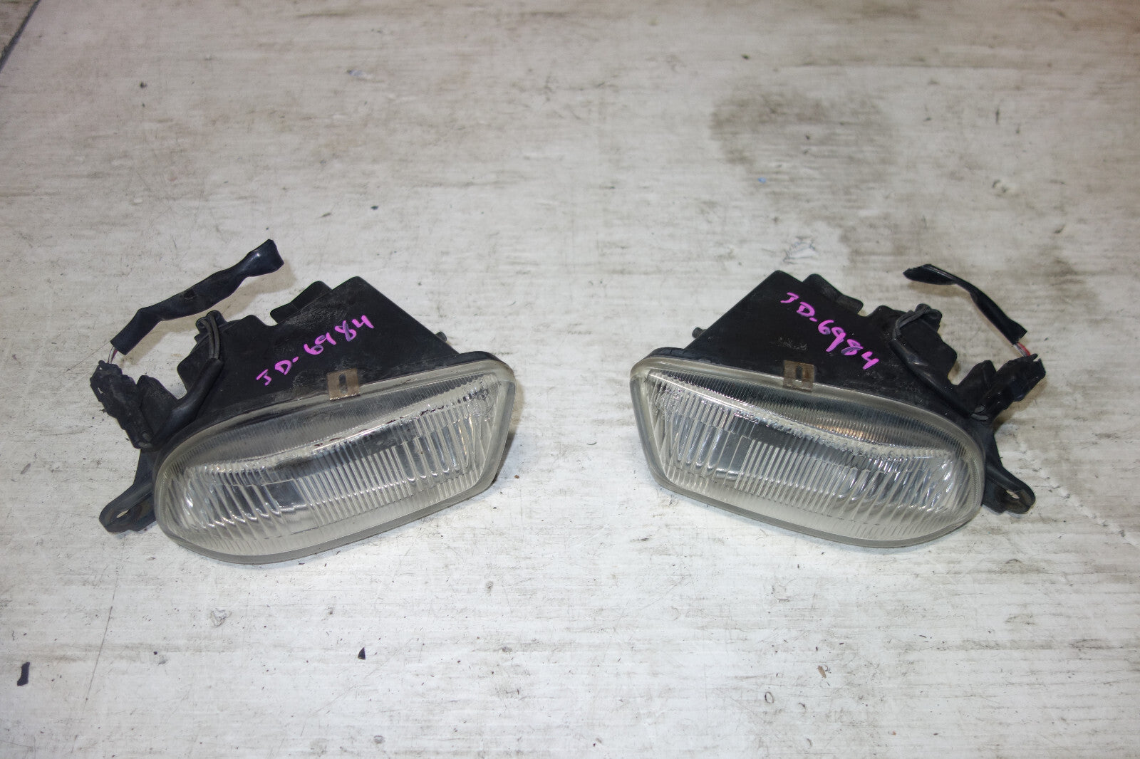 JDM Toyota Celica ST202 Front Fog Lights Fog Lamps 1994-1999 Used OEM Left Right