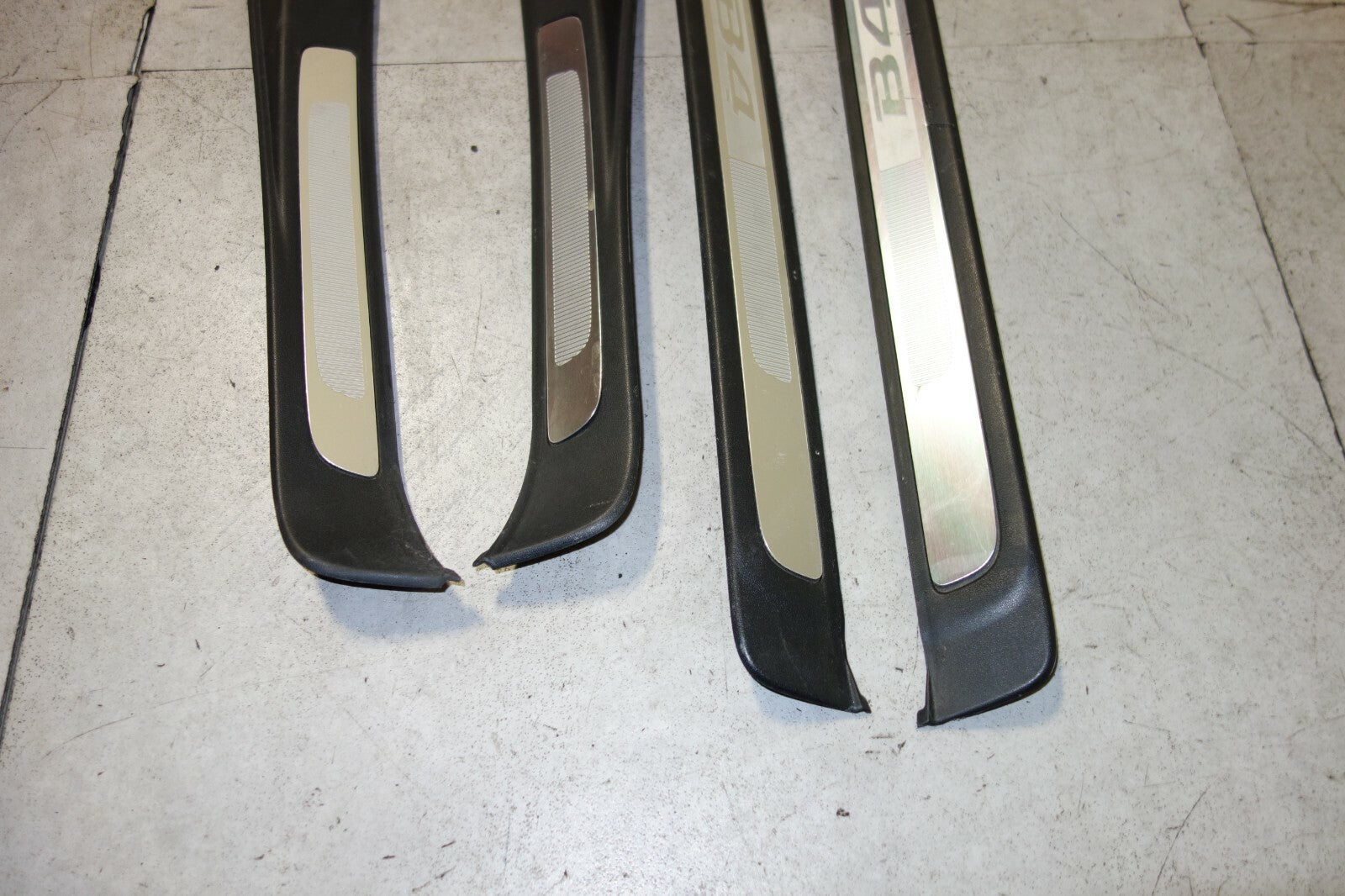 JDM GENUINE SUBARU LEGACY B4 OEM DOOR SILLS SCUFF PLATES STEPS SILL 2005-2009