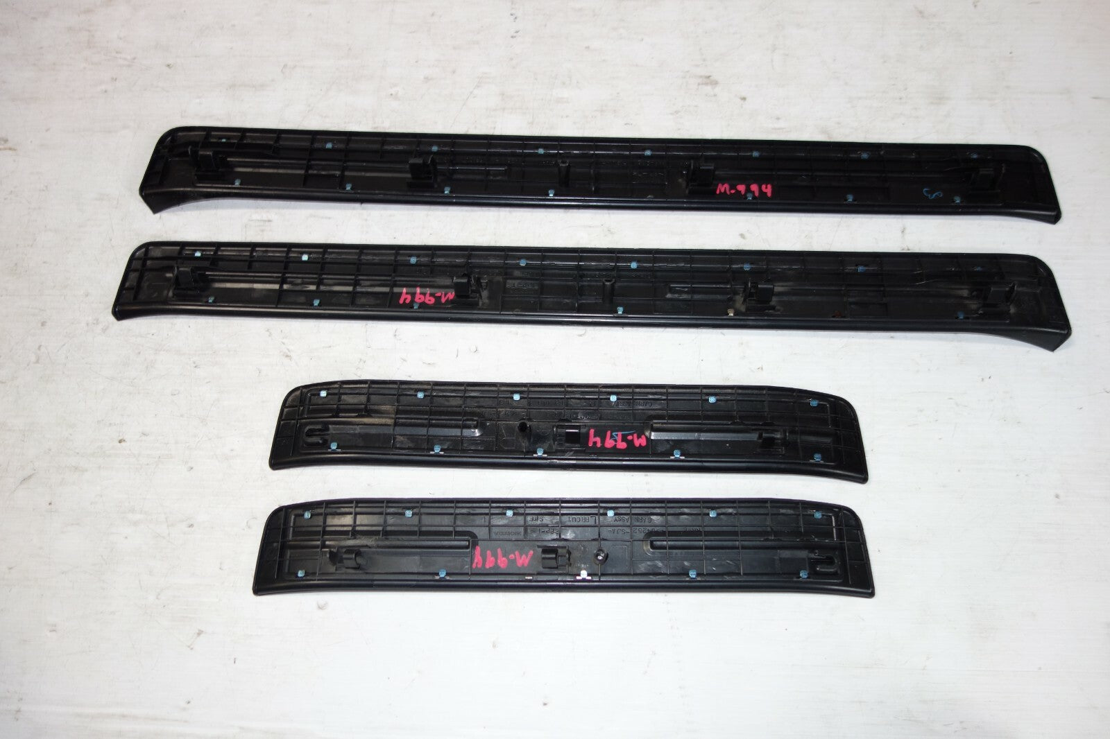 JDM ACURA RL HONDA LEGEND KB1 OEM DOOR SILLS TRIM SCUFF PLATES SIDE STEPS 05-08
