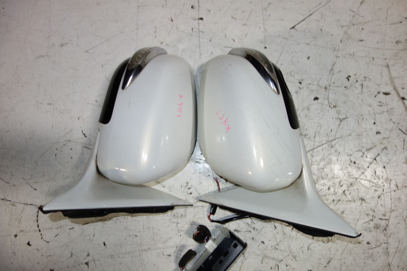 JDM GENUINE NISSAN FUGA KY51 OEM POWER FOLDING MIRRORS SWITCH AUTO FLIP