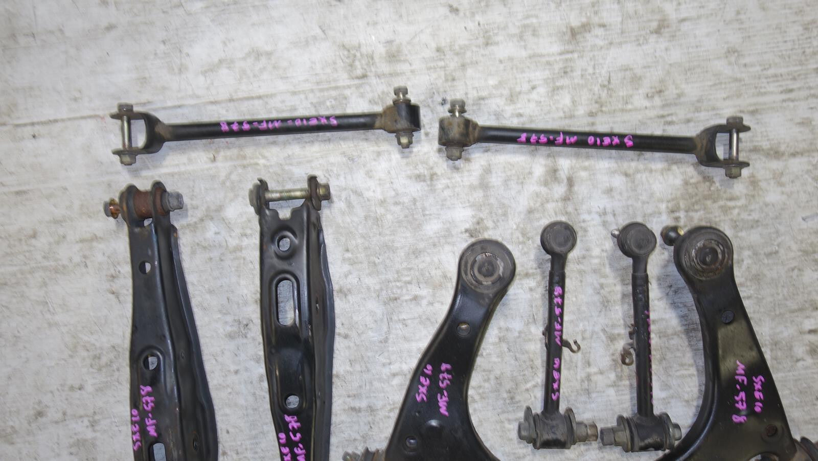 JDM Lexus IS300 / Altezza Rear Control Arms Suspension Set SXE10 OEM 2001-2005