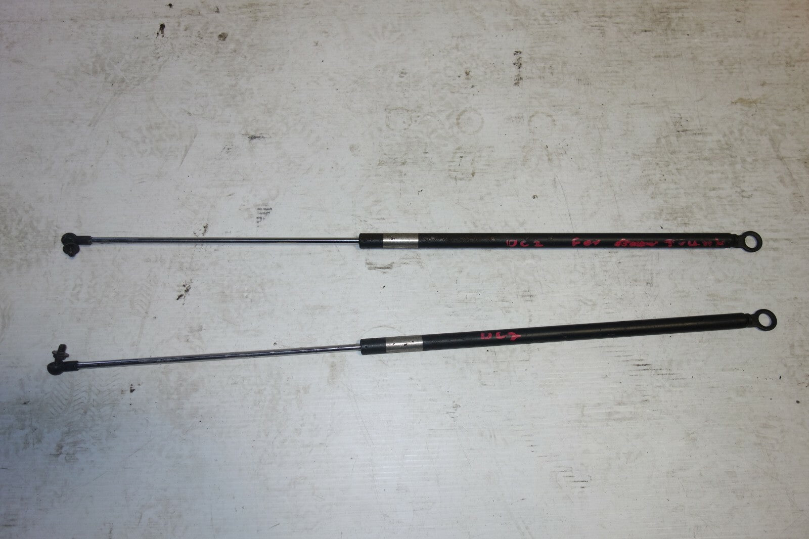 Honda Integra DC2 Type-R Rear Tailgate Damper Gas Spring Strut Pairs OEM Genuine