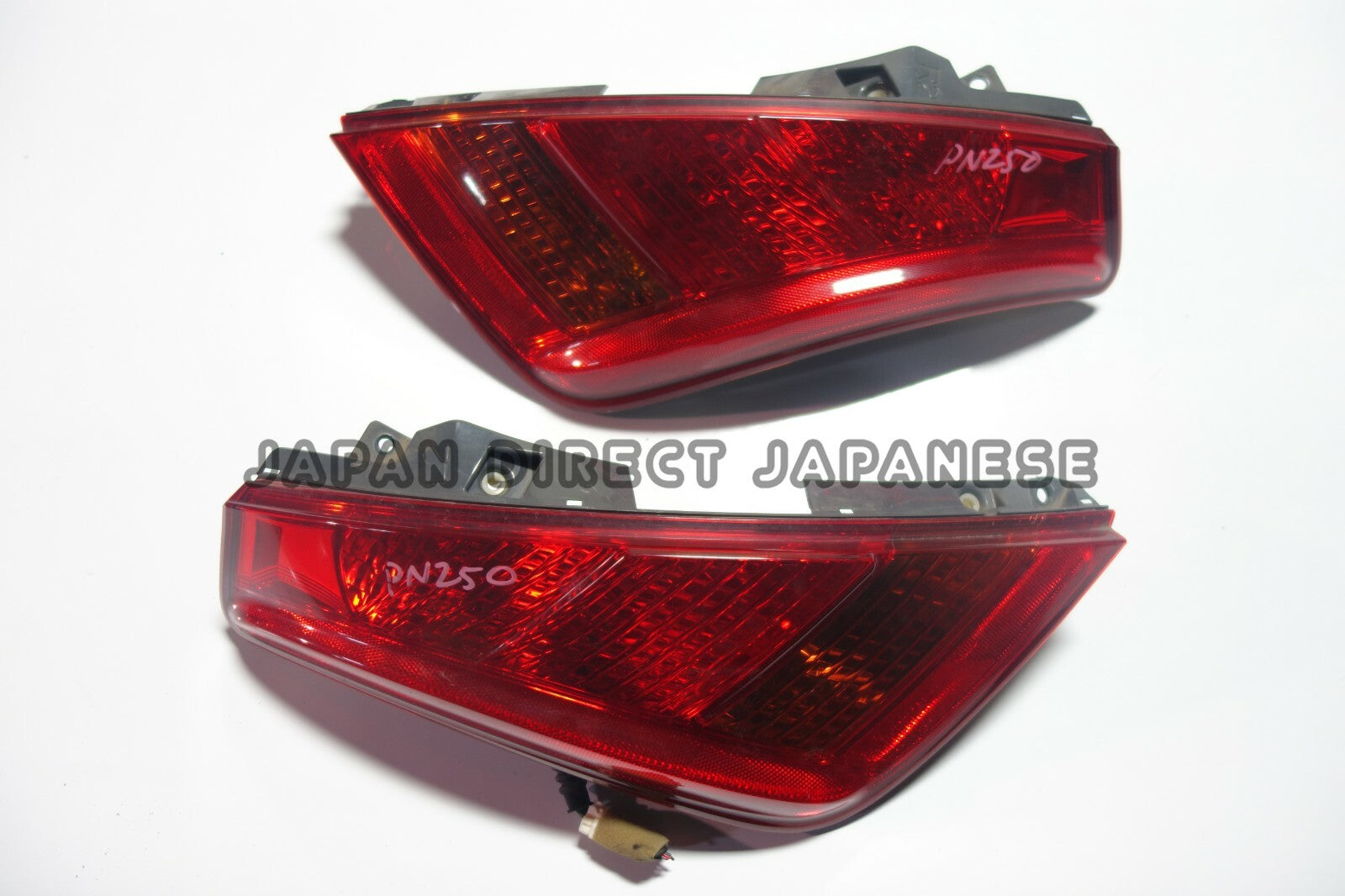 Nissan Murano Genuine Tail Lights Lamps Pair 2003 2004 2005