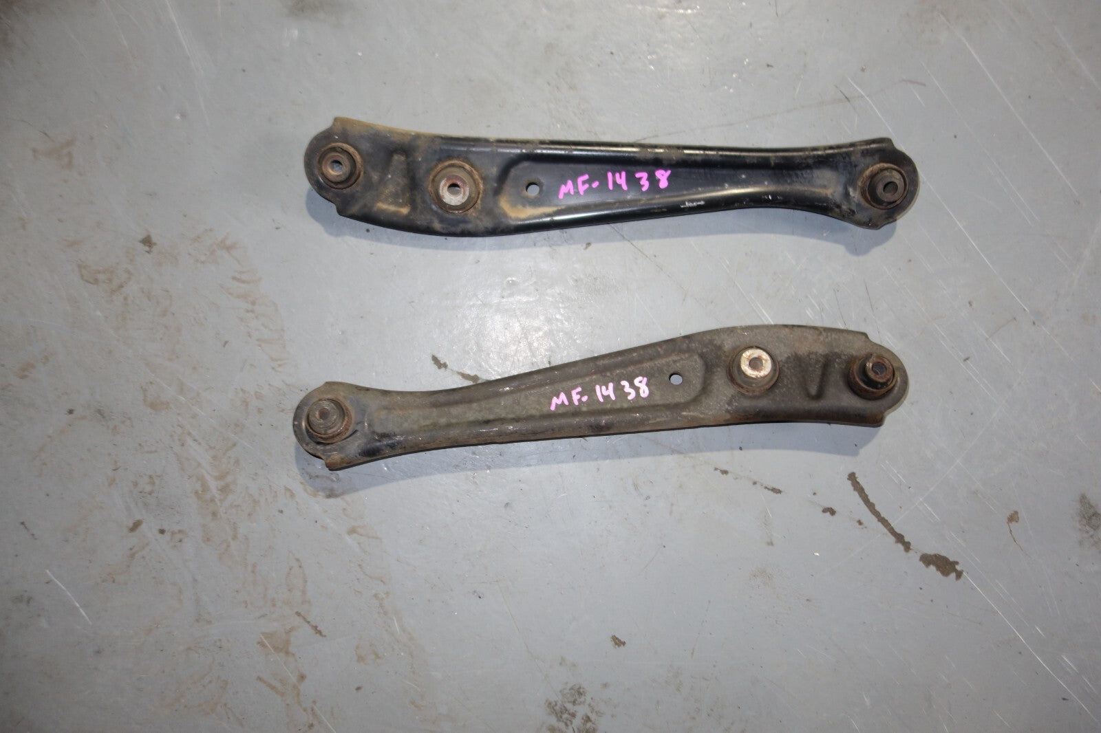 JDM 1996-2000 ACURA EL OEM GENUINE REAR LOWER CONTROL ARM PAIR