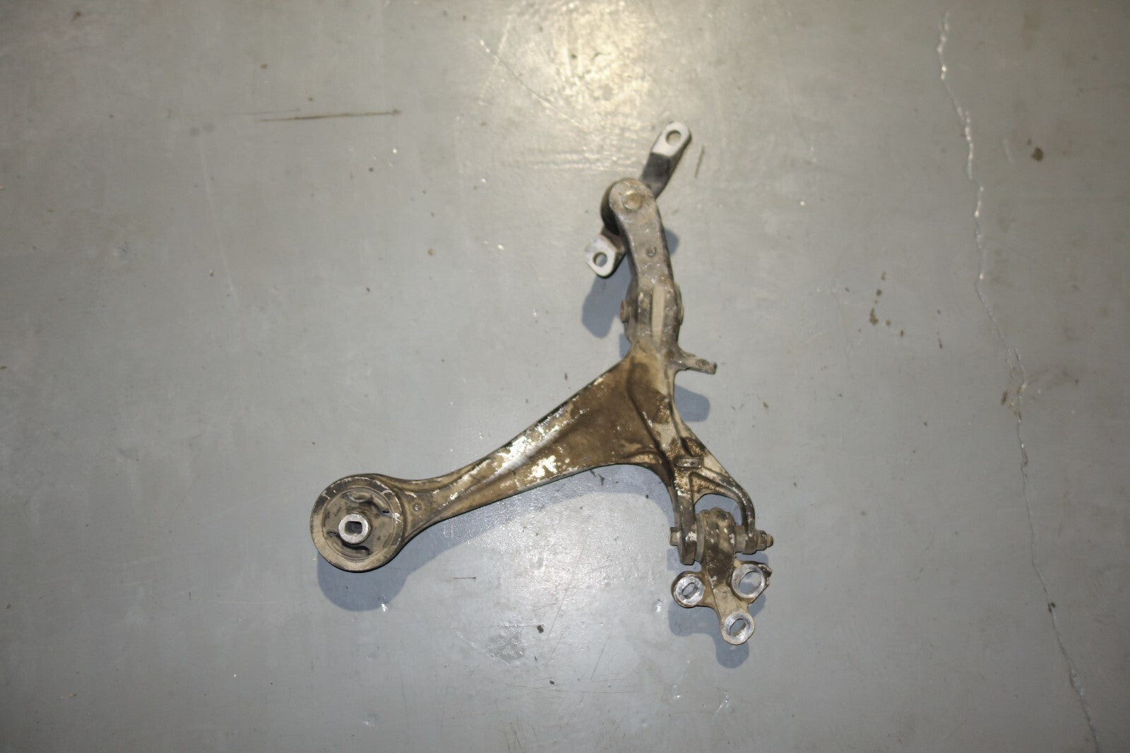 JDM 2005-2008 ACURA RL FRONT ALUMINUM LOWER CONTROL ARM KB1 OEM RIGHT SIDE