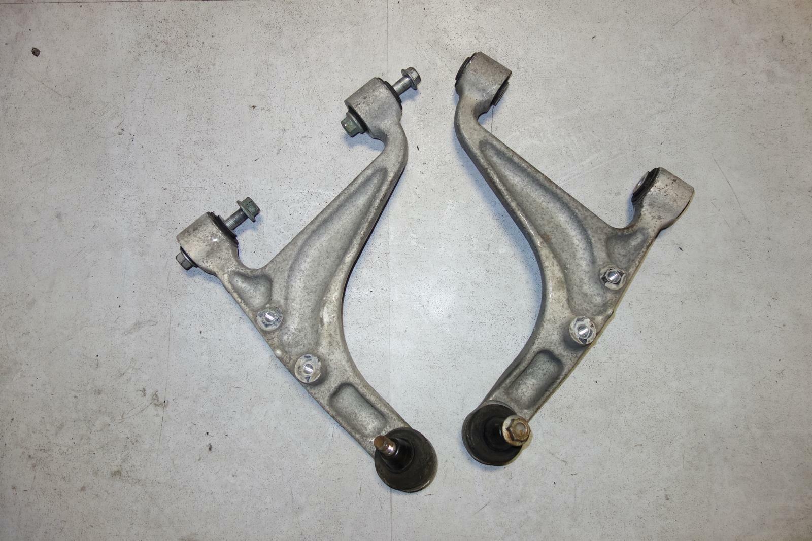JDM 2003-2009 GENUINE NISSAN 350Z FRONT OEM UPPER CONTROL ARMS Z33