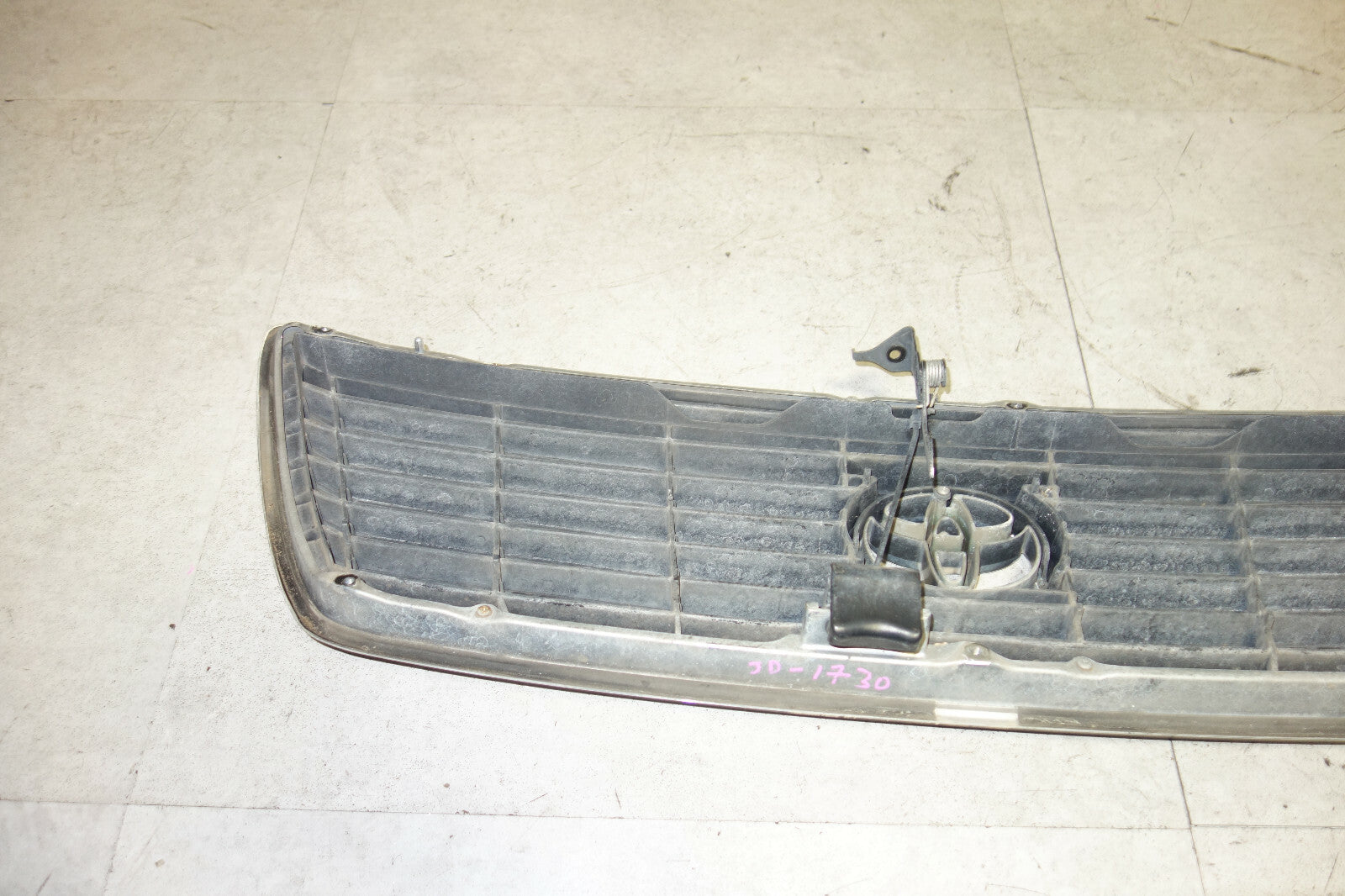 JDM Lexus LS430 / Toyota Celsior Front Grille Grill 2001-2003 UCF31 UCF30