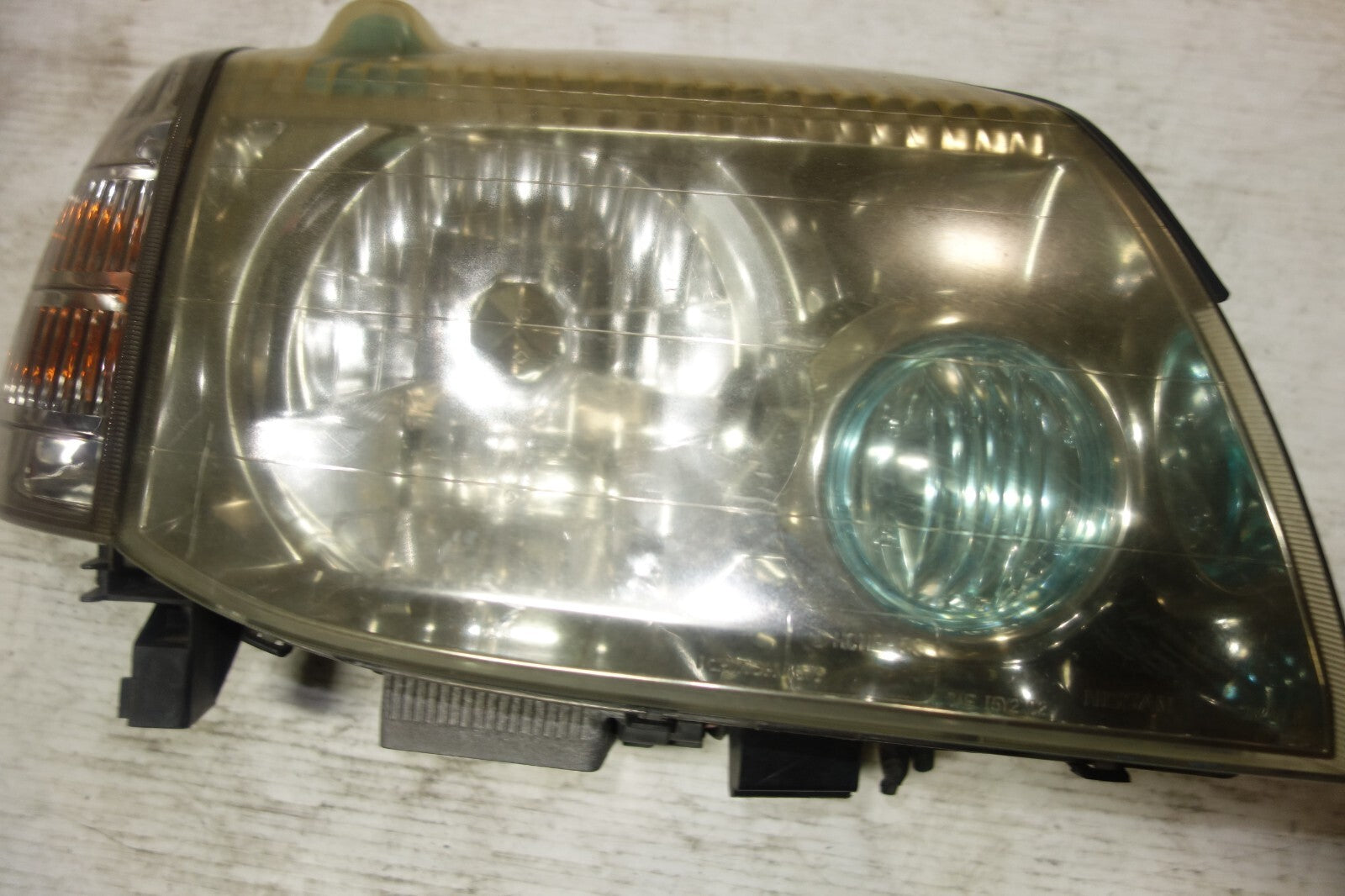 JDM Nissan X-Trail GT OEM Headlights Left Right PNT30 Left & Right 2000-2006