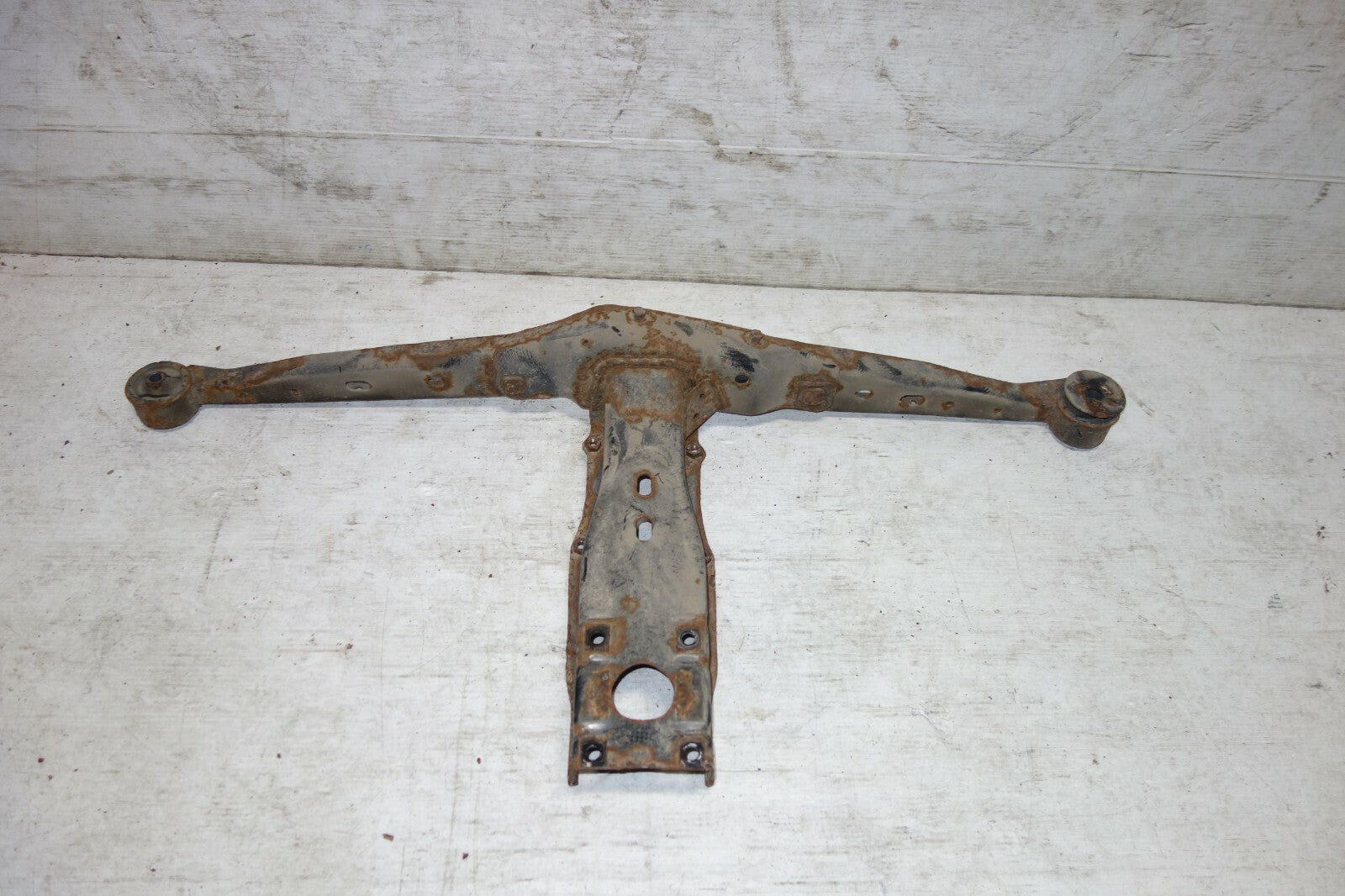 Subaru Forester Rear Subframe Differential Cradle Brace Support 2003-2008