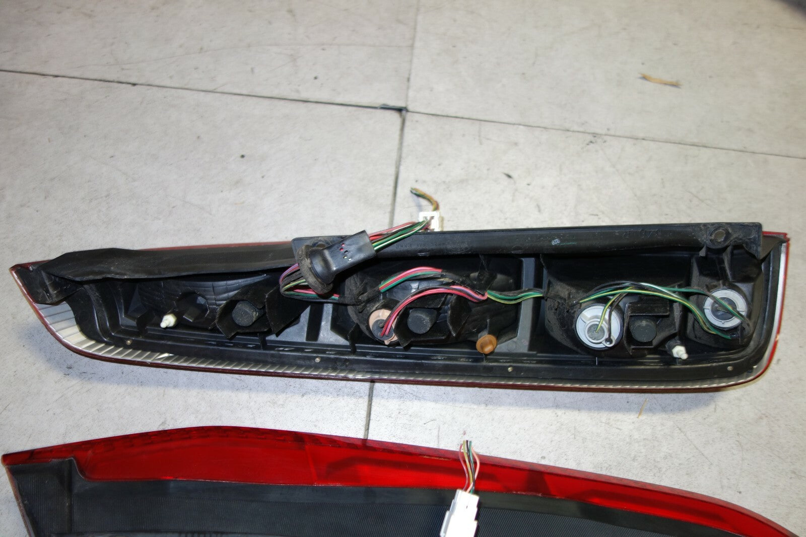 JDM Nissan X-Trail GT OEM Rear Taillights Taillamps PNT30 Left & Right 2000-2006
