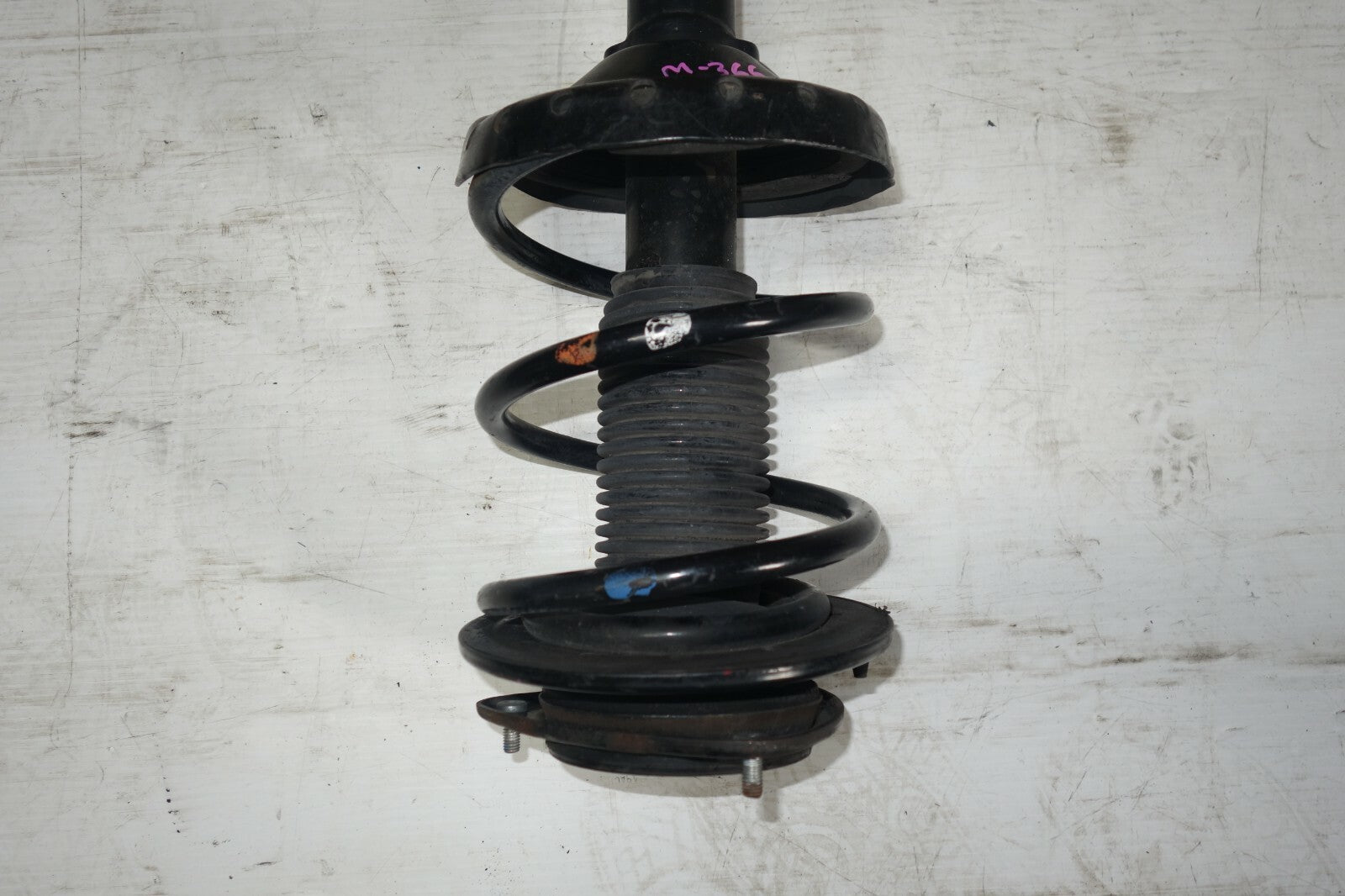 JDM 05-09 SUBARU LEGACY OUTBACK KYB FRONT RIGHT SIDE SHOCK STRUT ASSEMBLY WAGON