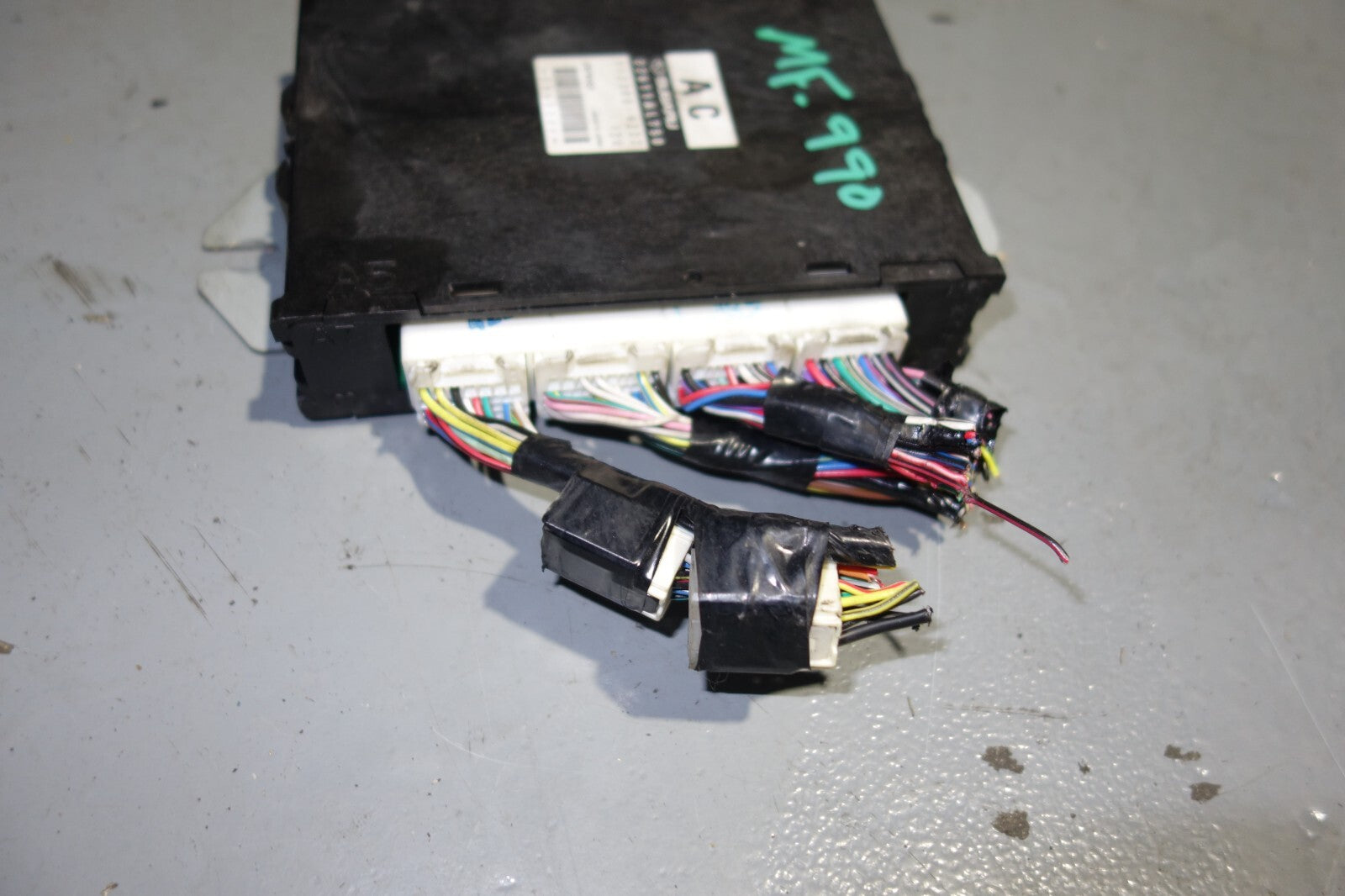 JDM SUBARU LEGACY TURBO 6SPEED ECU COMPUTER EJ20 22611AL750