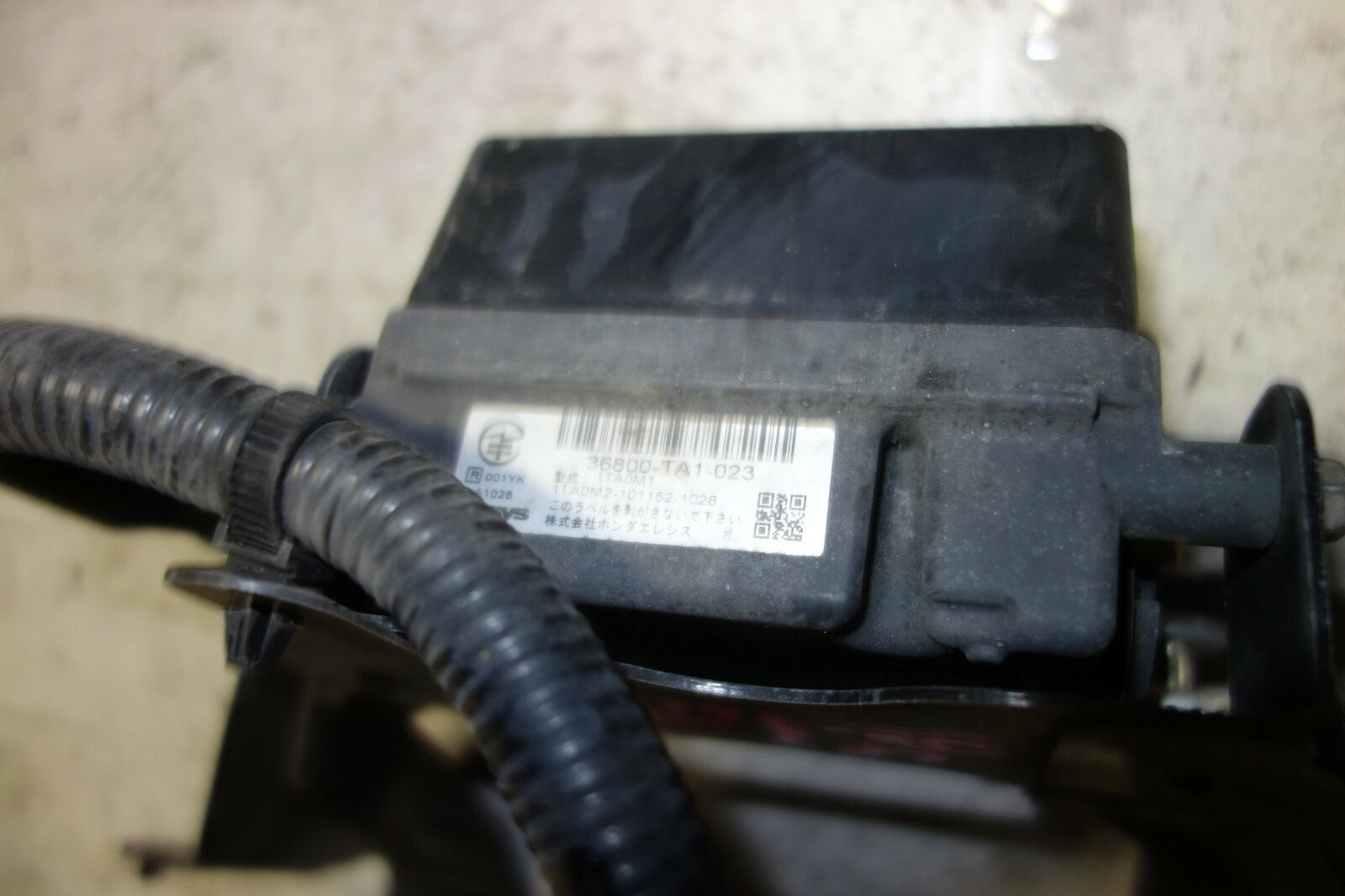 JDM Honda Accord Inspire Front Millimeter Wave Radar Sensor 2008-2012 36800-ta1