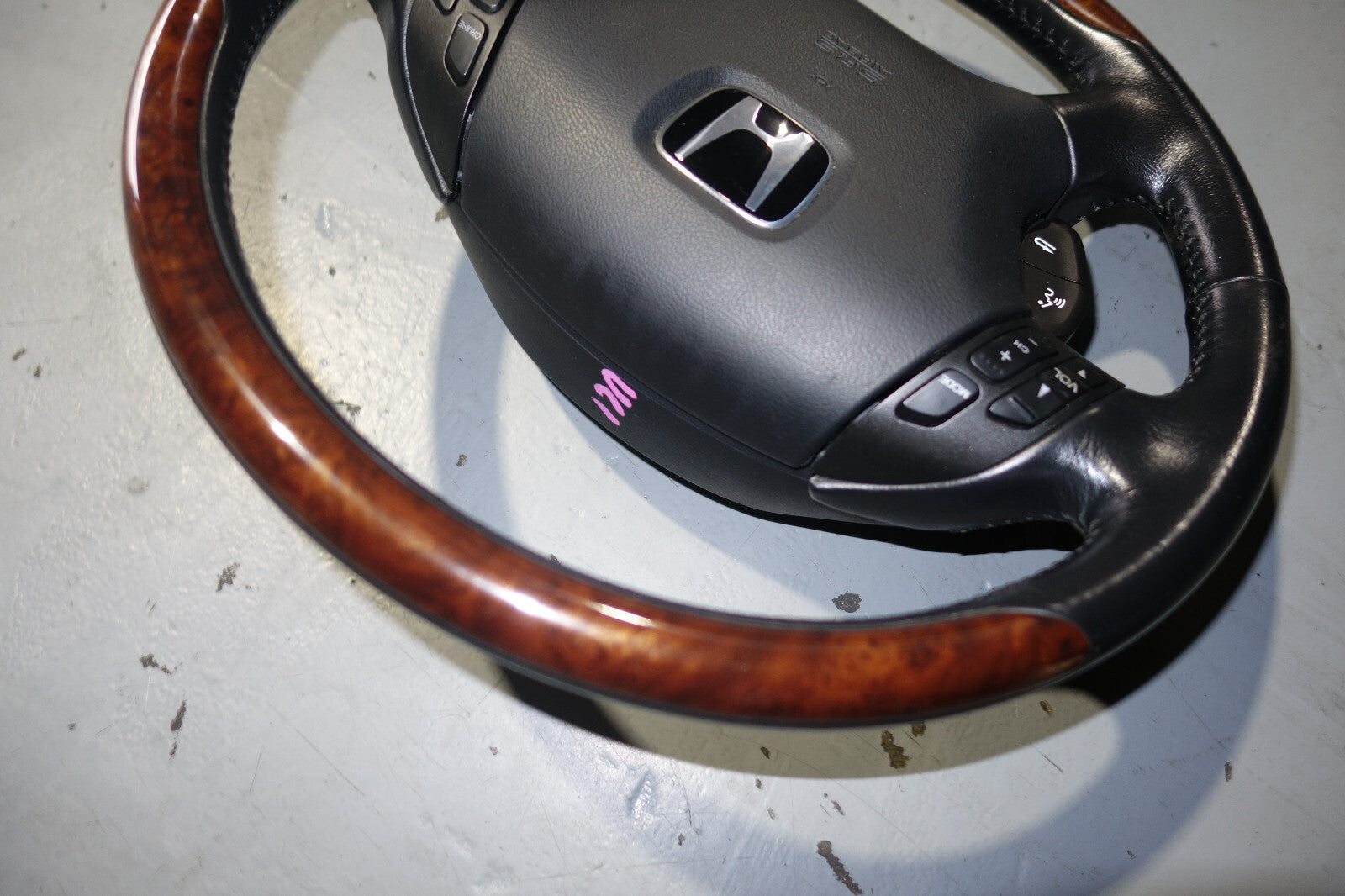 JDM 2003-2004-2005-2006-2007 Honda Inspire UC1 Honda Accord Steering Wheel OEM