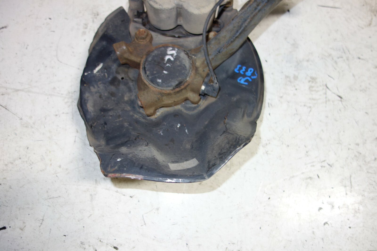 JDM Lexus GS300 OEM Front Left Spindle Hub Bearing Caliper 1998-2005 Driverside