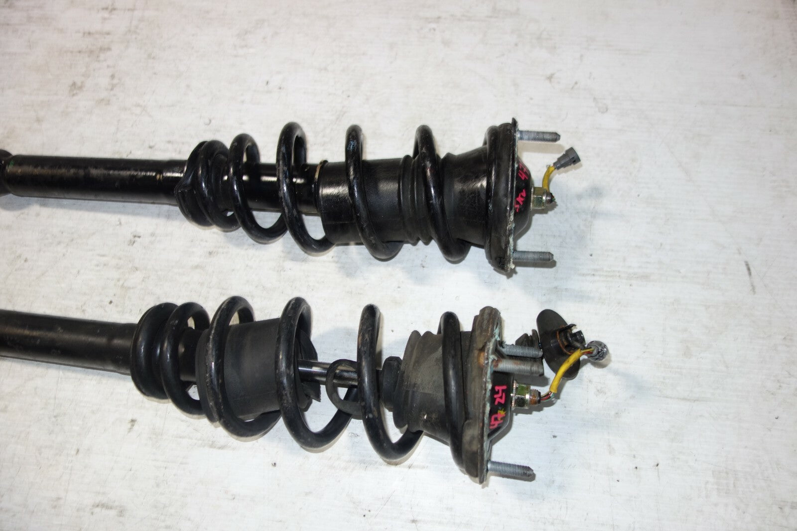JDM Lexus GS300 / Aristo Front Shocks Struts Springs JZS147 OEM 1991-1997