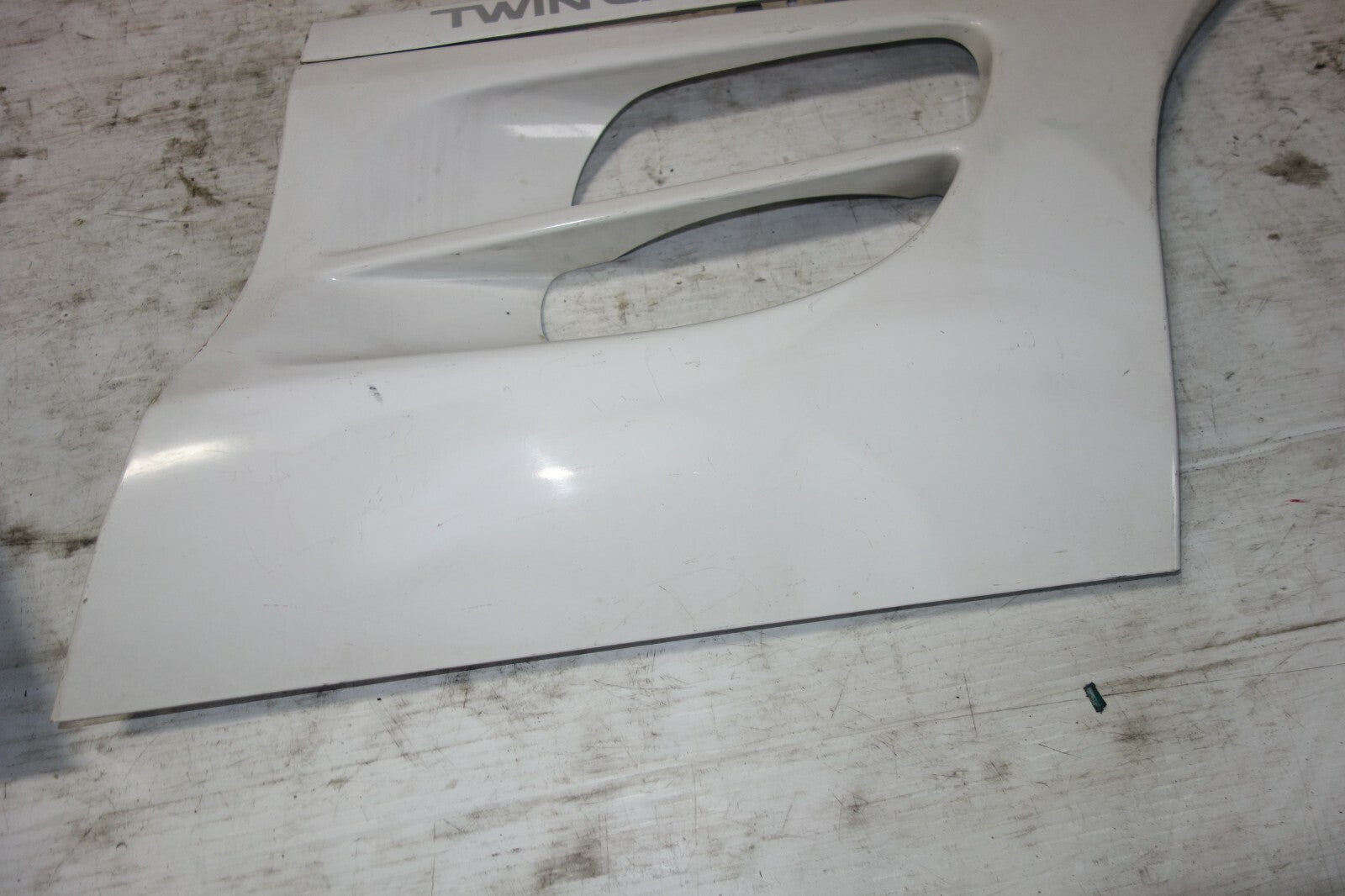 JDM 91-99 TOYOTA SW20 MR2 OEM REAR SIDE VENTS MR-2 EXTERIER TRIM VENT MR-2