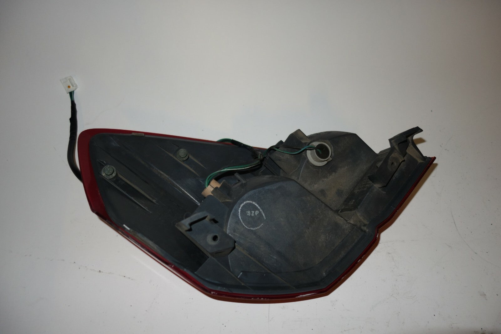Subaru Legacy / Outback Wagon Left Tail Light Lamp Genuine 84201AG11A 2005-2007