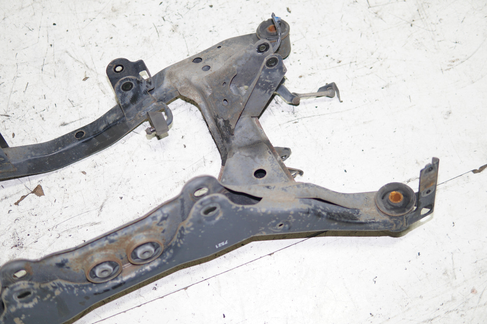 JDM Subaru Legacy GT Subframe Rear Sub Frame Brace Cradle 2005-2009 Cross Member