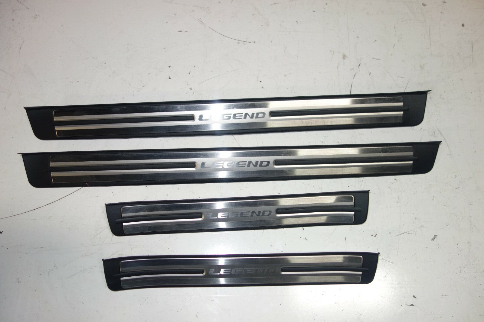 JDM ACURA RL HONDA LEGEND KB1 OEM DOOR SILLS TRIM SCUFF PLATES SIDE STEPS 05-08