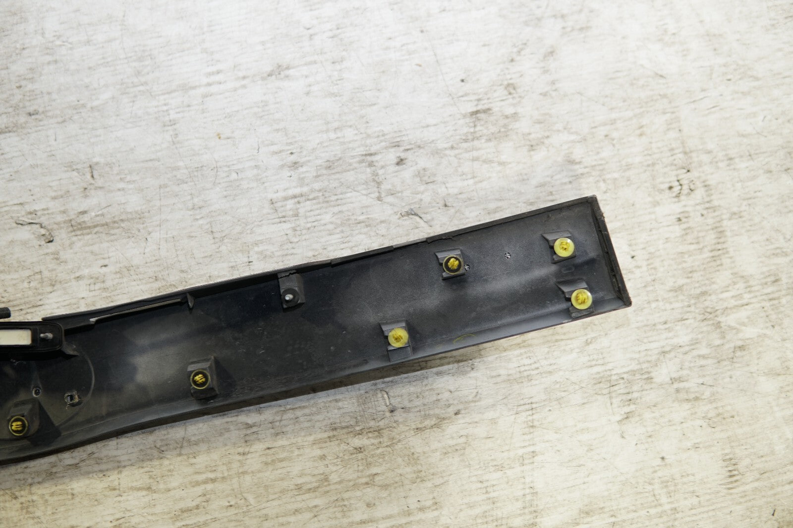 JDM Toyota Prius Rear CENTER GARNISH ZVW30 2010-2011-2012-2013-2014-2015 MF-331