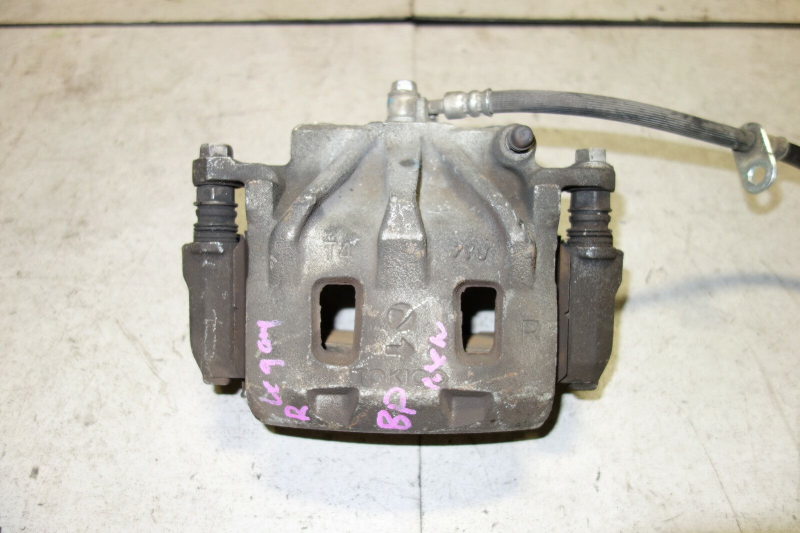 2005-2009 Subaru Legacy Spec-B Front Right Brake Caliper 6-speed Turbo JDM