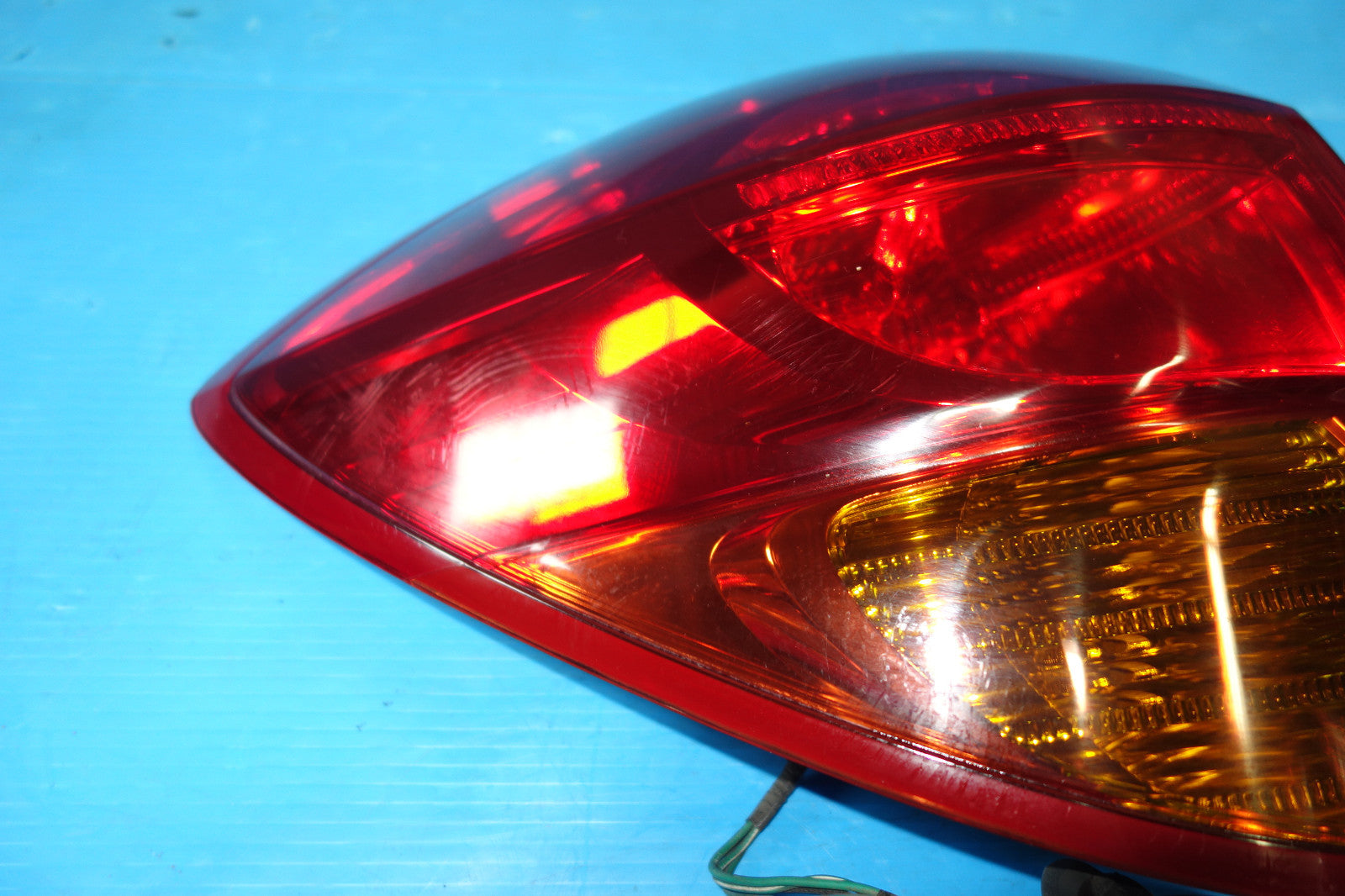 Subaru Legacy Original Rear Left Tail Light Lamp LH Taillight 2005-2007