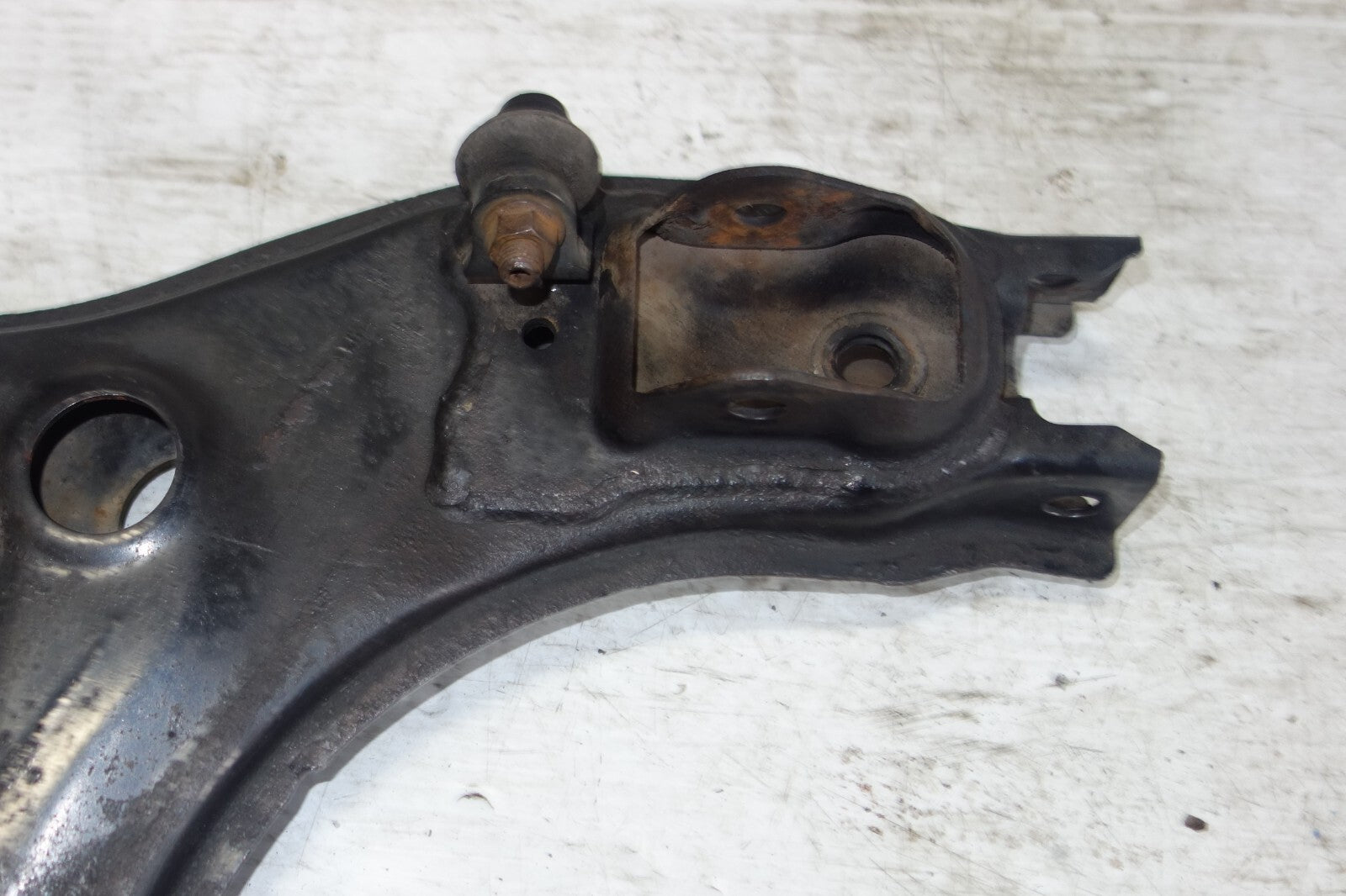 JDM 1993-1997 MAZDA MIATA OEM FRONT LOWER CONTROL ARM PASSENGER RIGHT SIDE