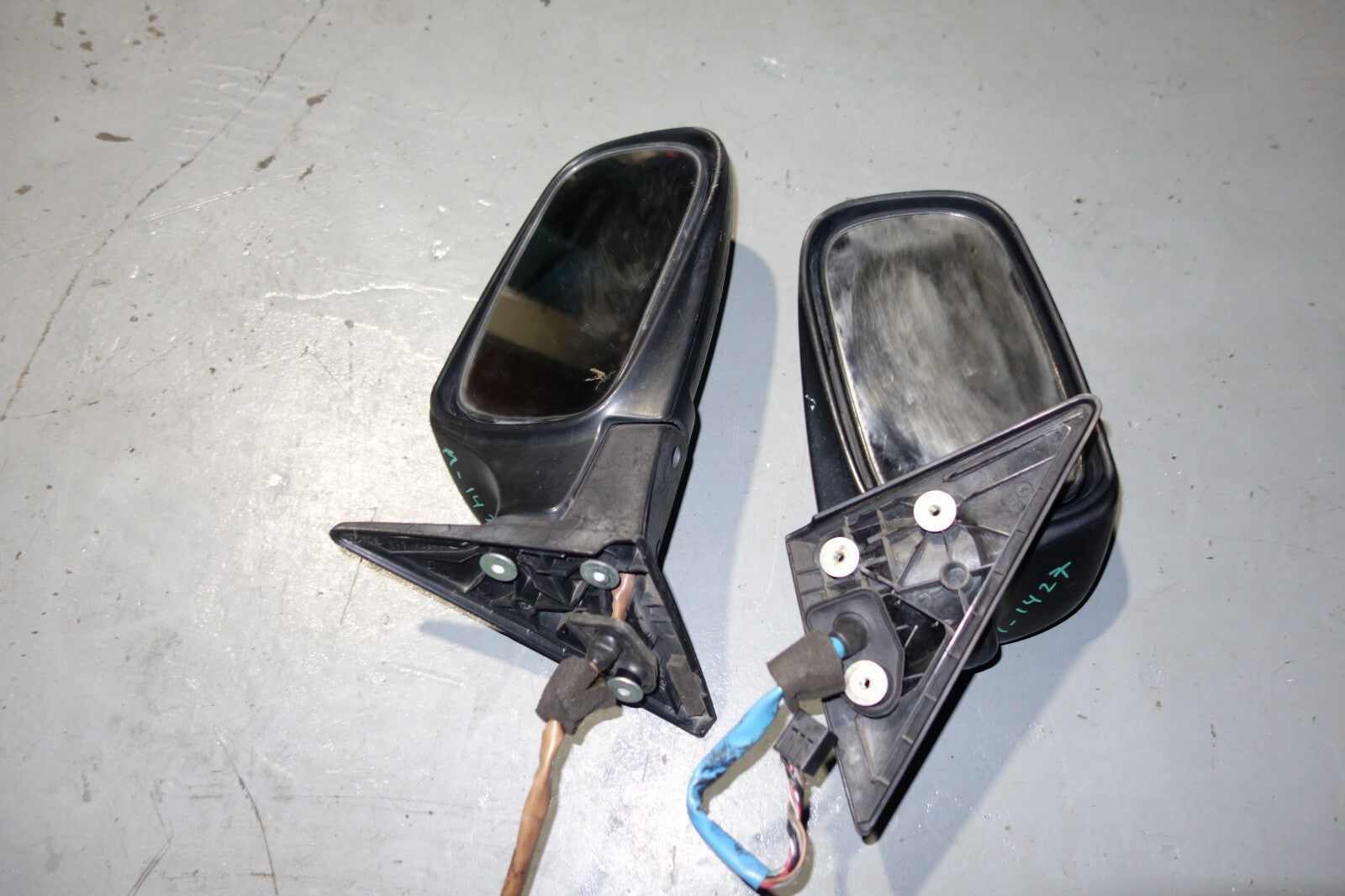JDM SUBARU FORESTER SG5 OEM POWER FOLDING MIRRORS AUTO FLIP 2003-2005