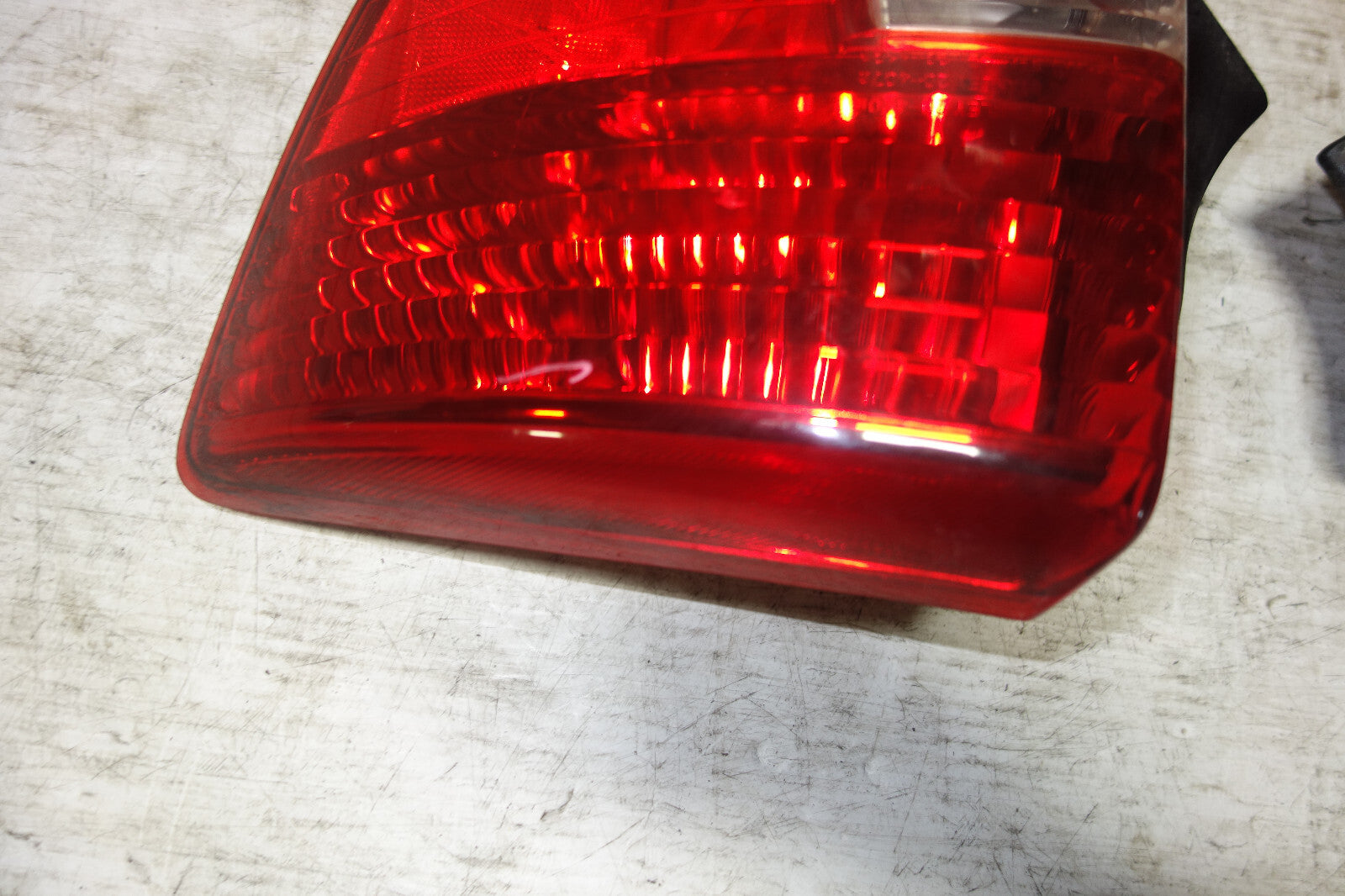 JDM Toyota Celica GT GT-S OEM Tail Lights Lamps 2001-2003 Spec ZZT231 ZZT230
