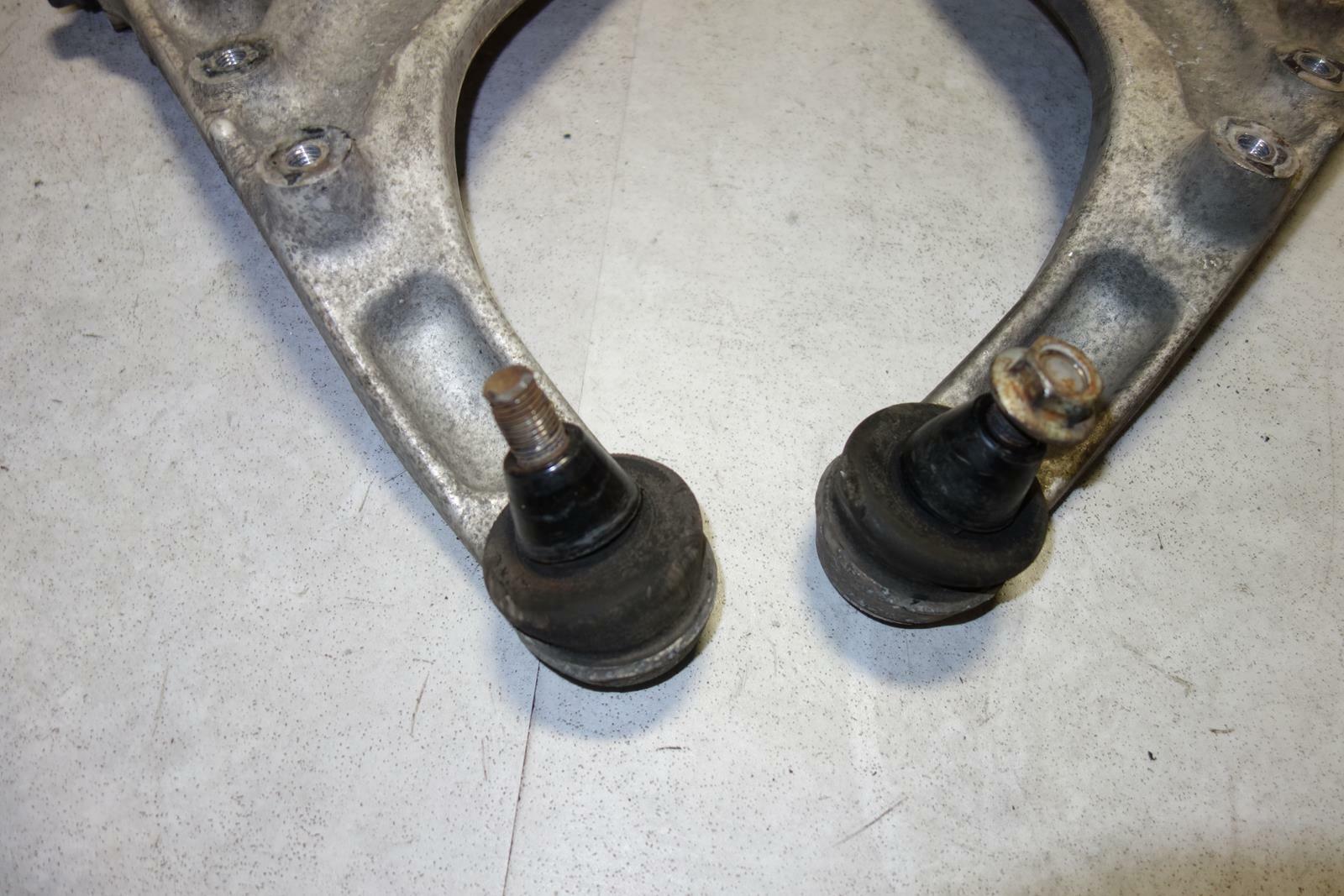 JDM 2003-2009 GENUINE NISSAN 350Z FRONT OEM UPPER CONTROL ARMS Z33