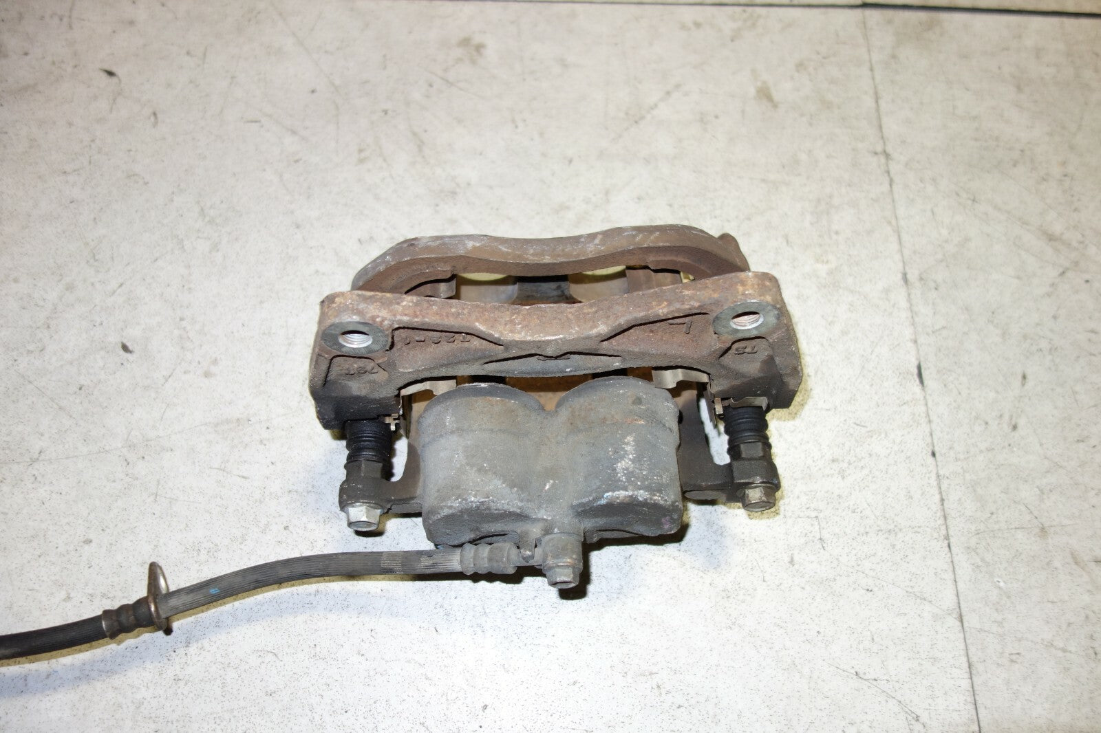 2005-2009 Subaru Legacy Spec-B Front Left Brake Caliper 6-speed Turbo JDM #2