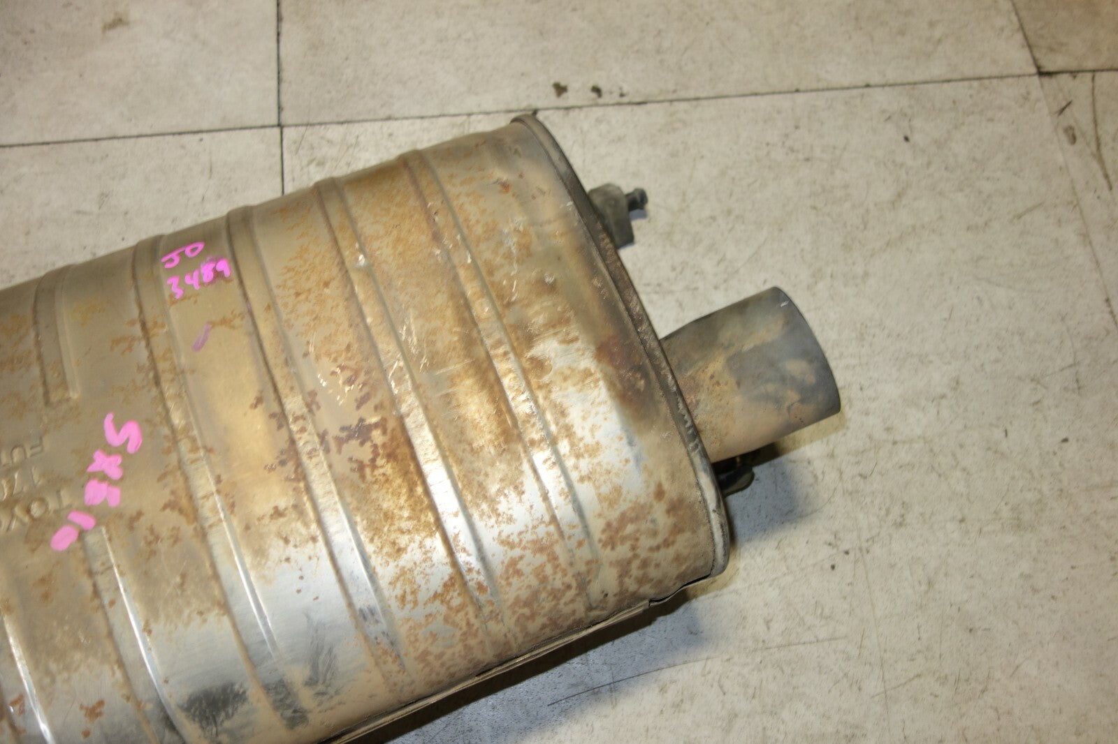 JDM Lexus is300 Toyota Altezza OEM Rear Exhaust Muffler 2001-2005 OEM Japan