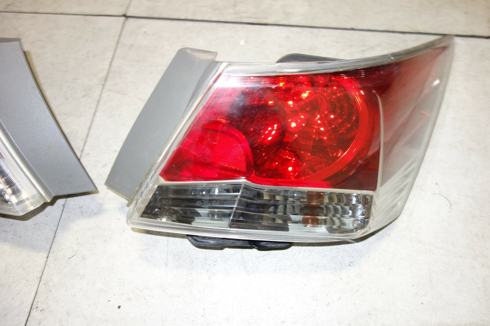 JDM GENUINE HONDA ACCORD INSPIRE CP3 OEM TAIL LIGHTS TAIL LAMPS 4 DOOR 2008-2012
