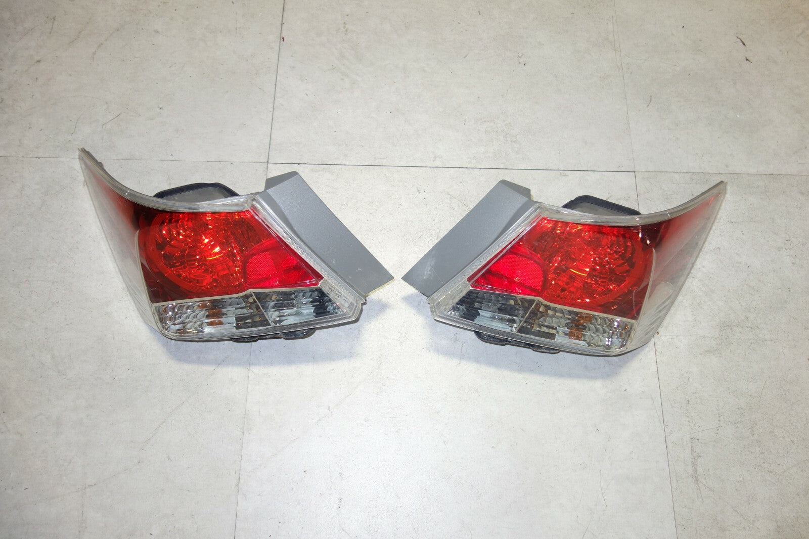 JDM 2008-2012 GENUINE HONDA ACCORD INSPIRE CP3 OEM TAIL LIGHTS TAIL LAMPS 4 DOOR