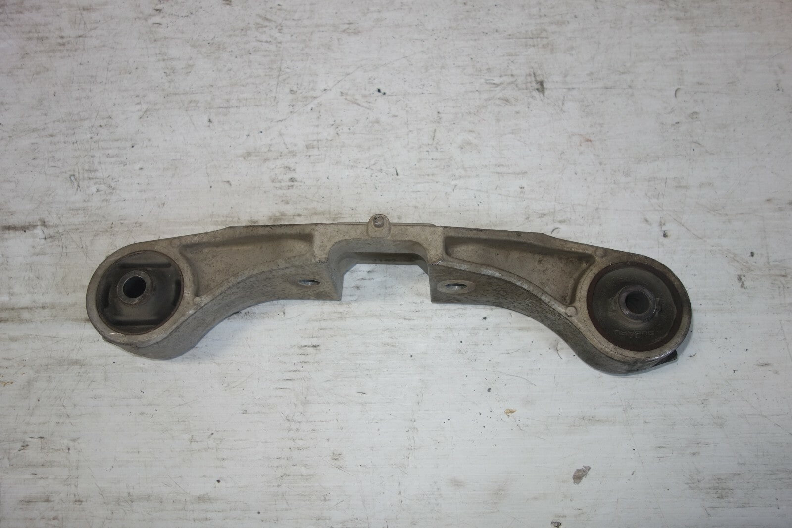 JDM 2005-2009 SUBARU LEGACY OUTBACK SPEC-B REAR ALUMINUM DIFFERENTIAL MOUNT